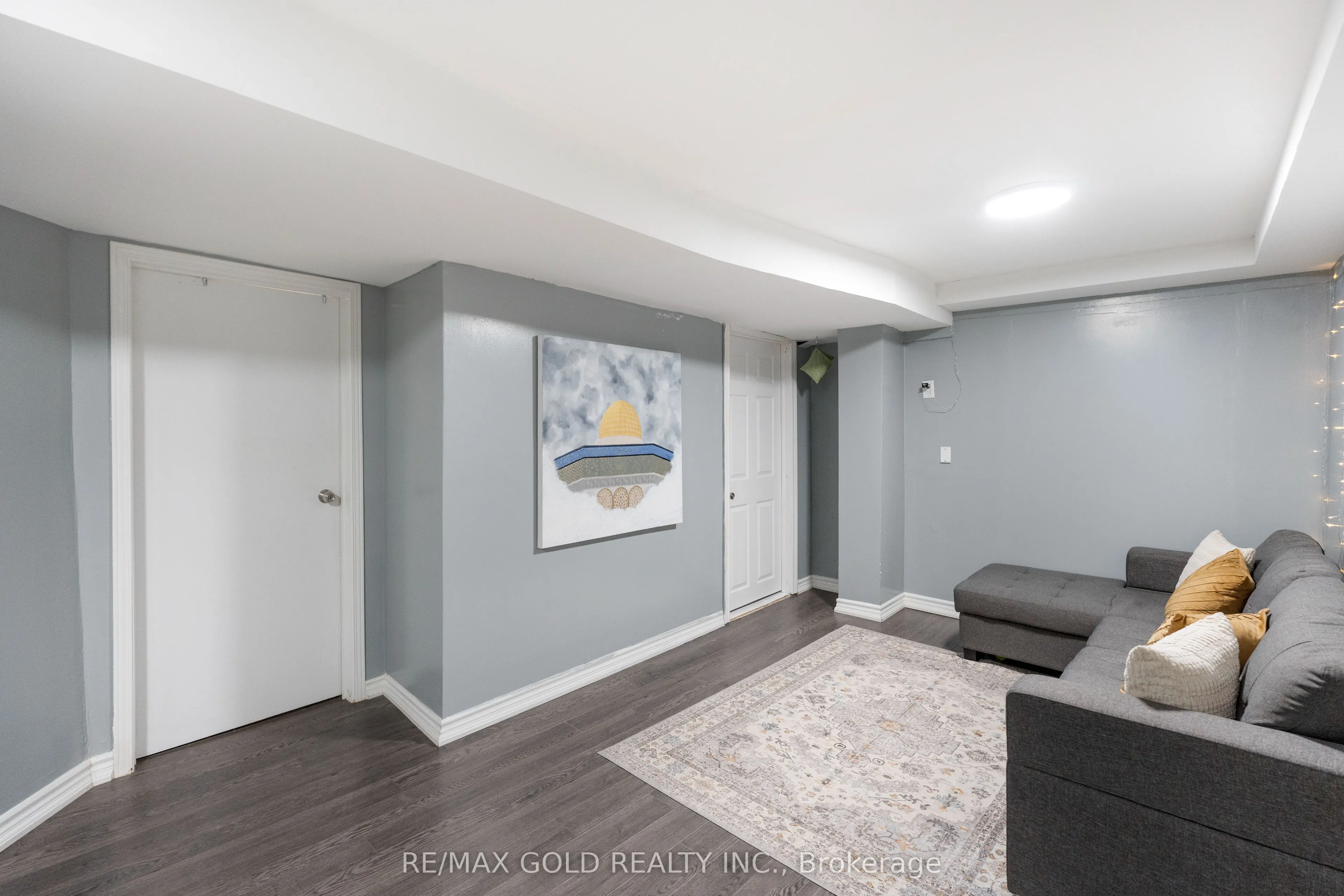 48 Maidstone Crescent