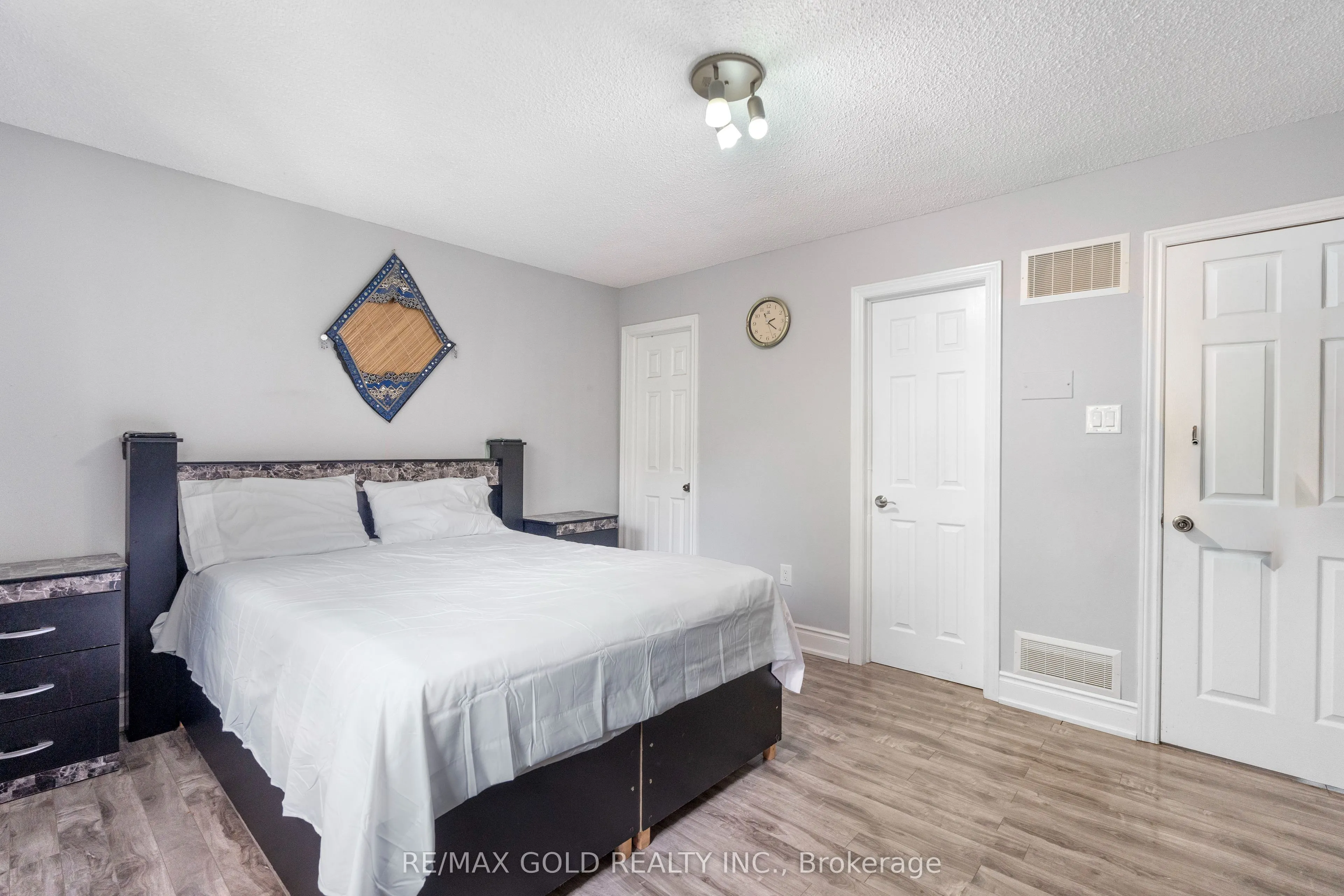 48 Maidstone Crescent