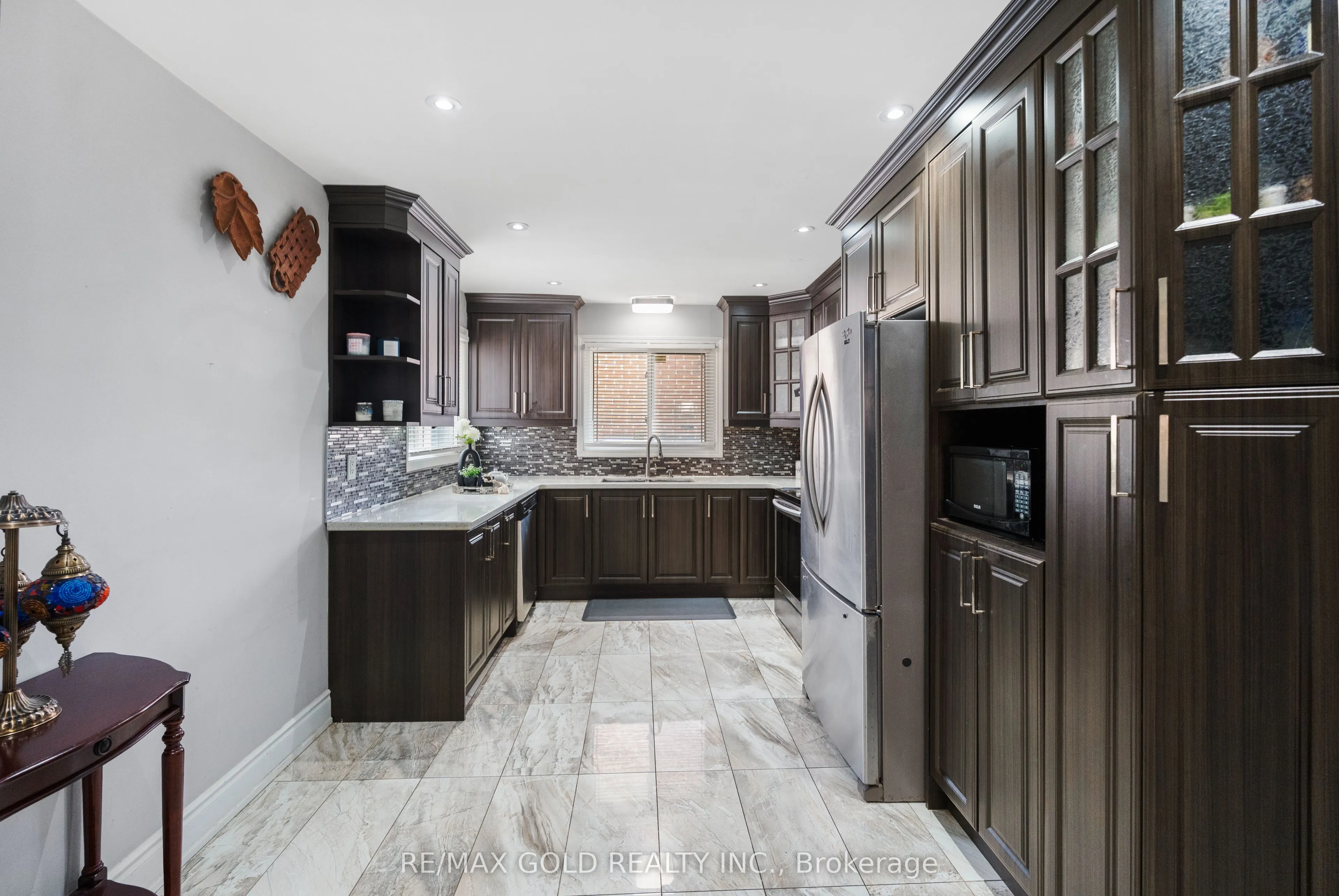 48 Maidstone Crescent