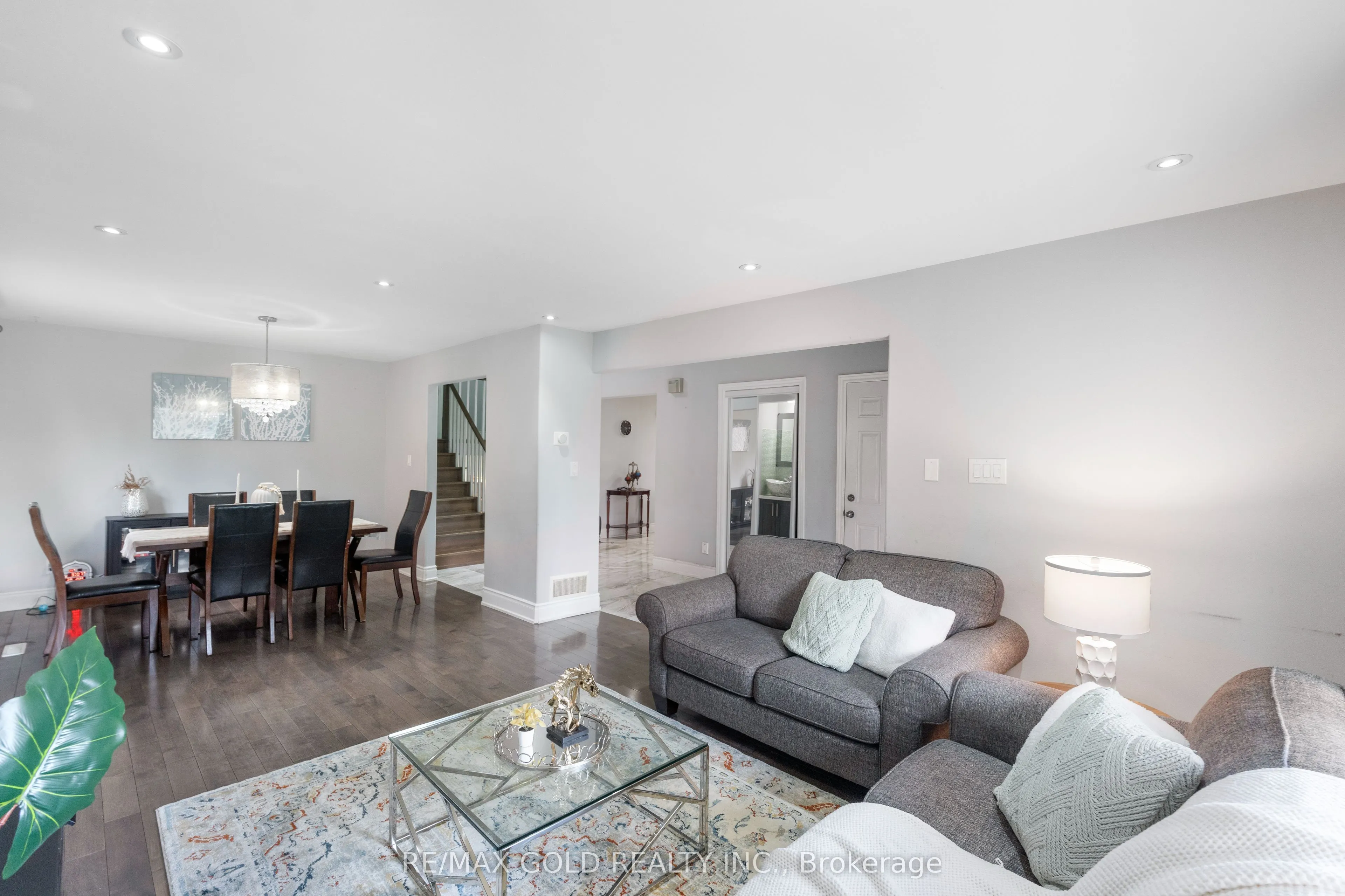 48 Maidstone Crescent