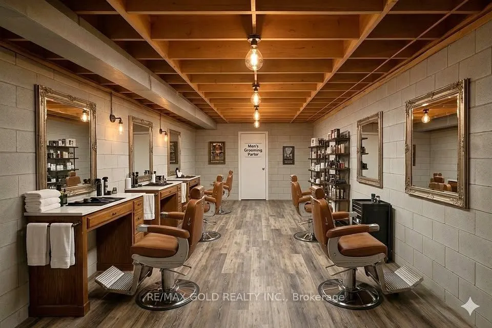 136 Guelph Street #2