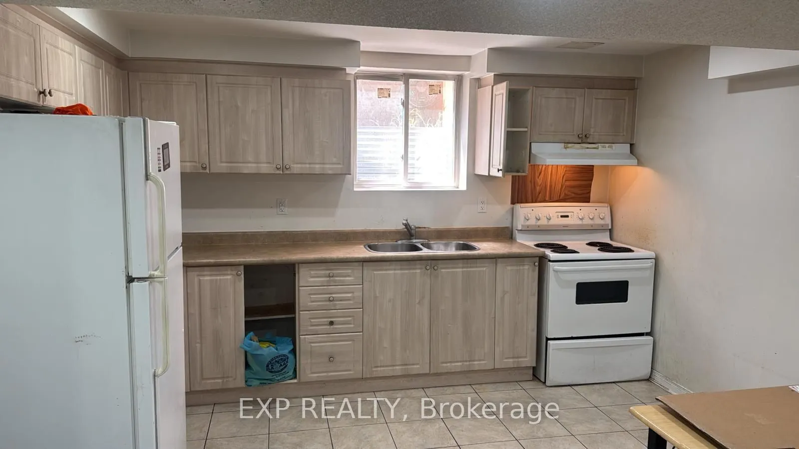 99 Rollingwood Drive