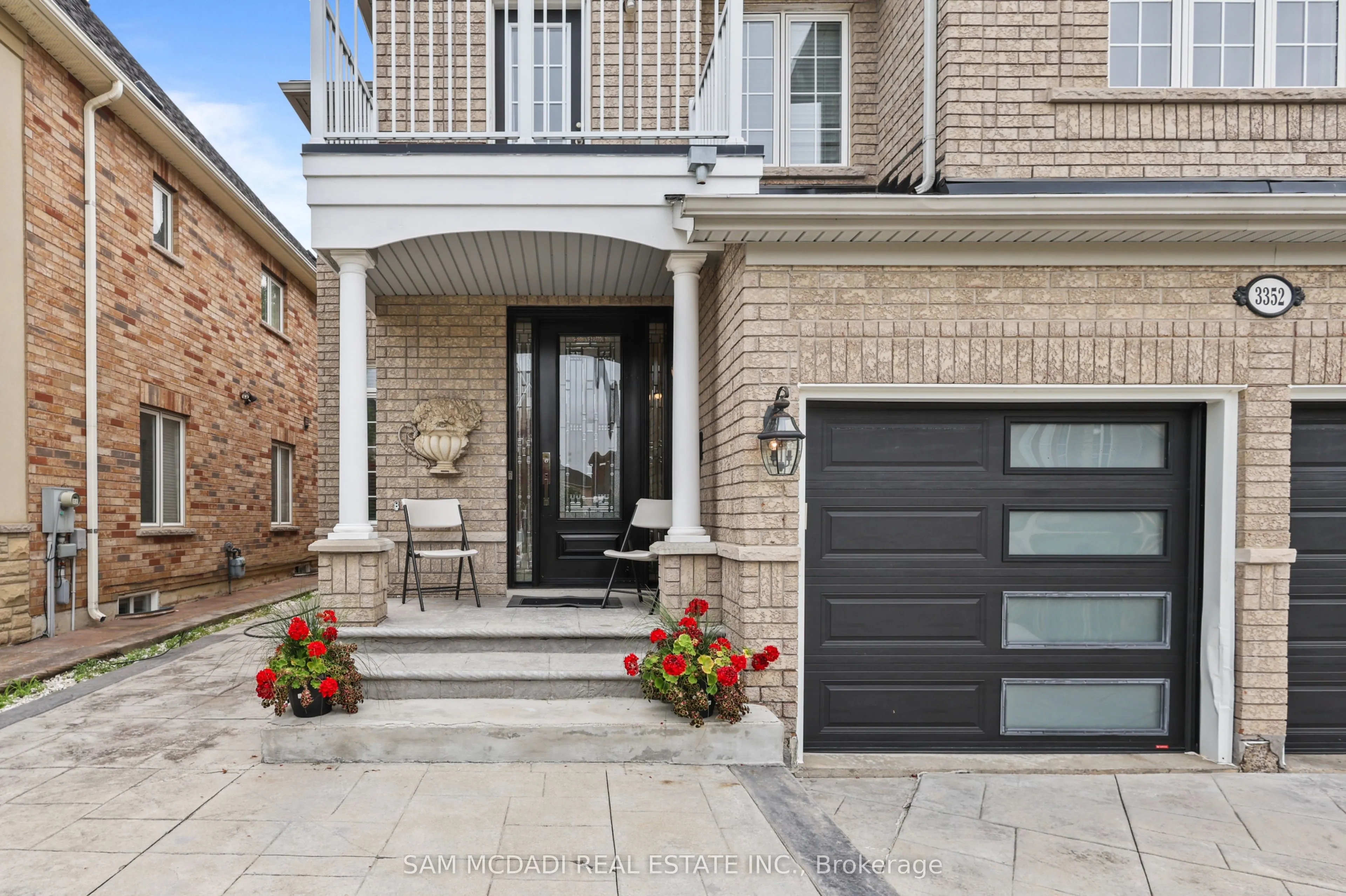 3352 Erin Centre Boulevard