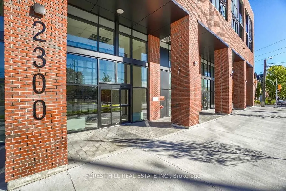 2300 St. Clair Avenue W #1009
