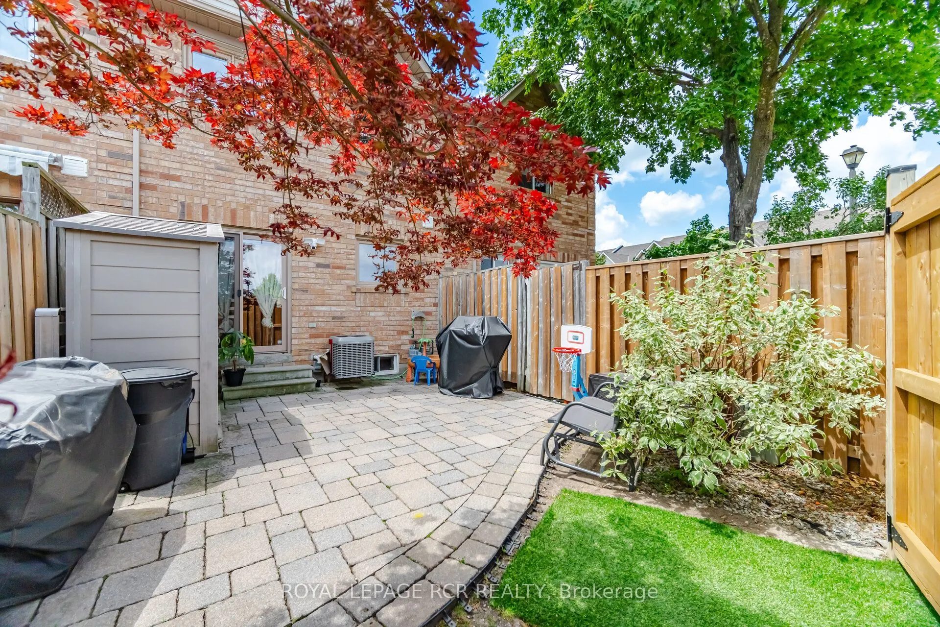 31 Alderbrook Place #8