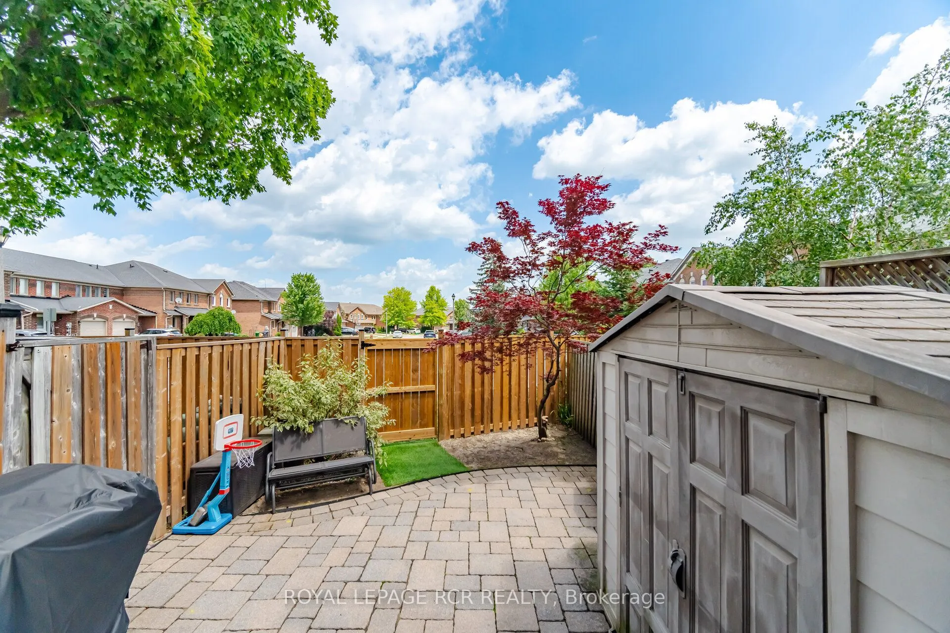 31 Alderbrook Place #8