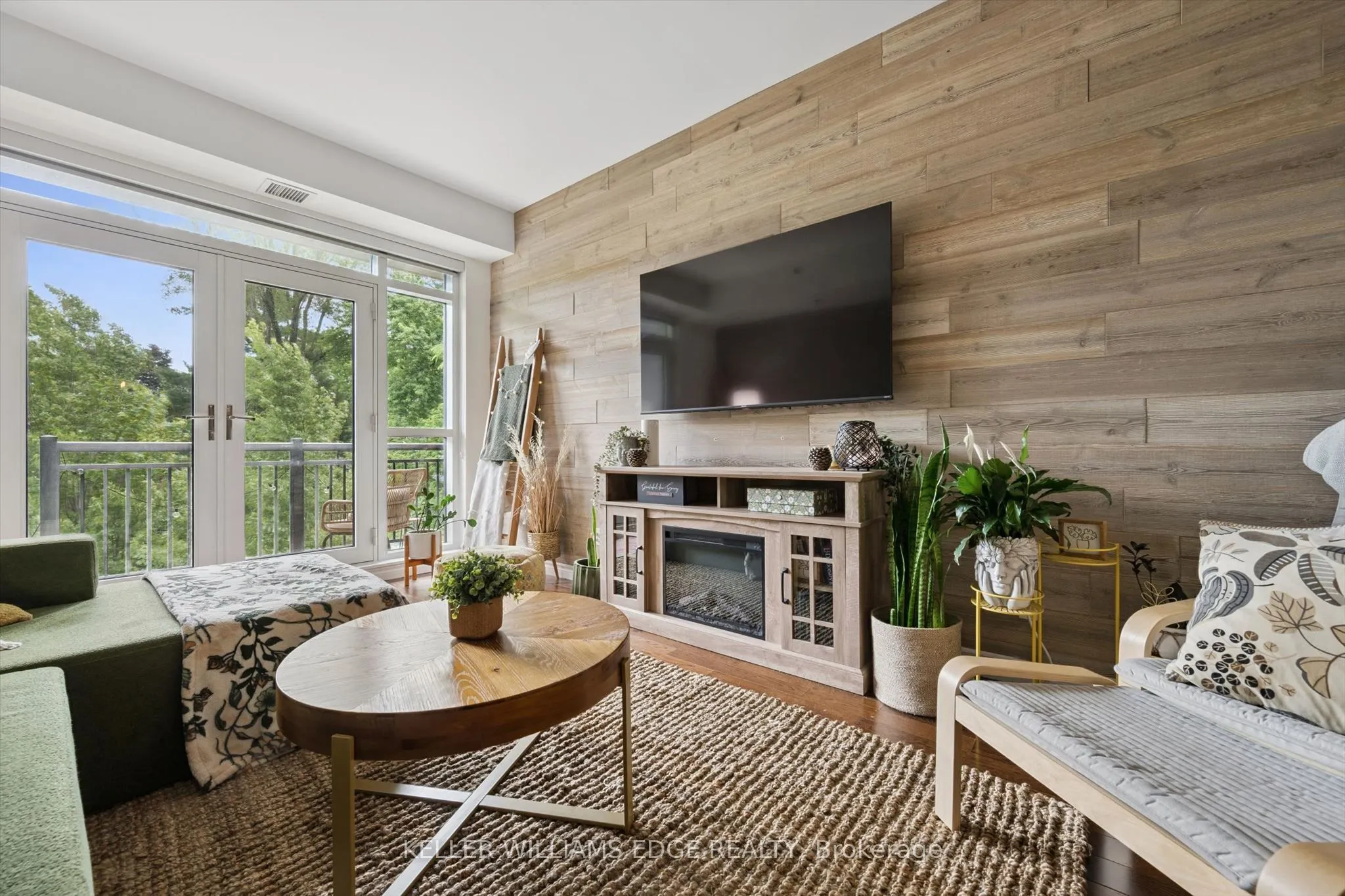 34 Plains Road E #208