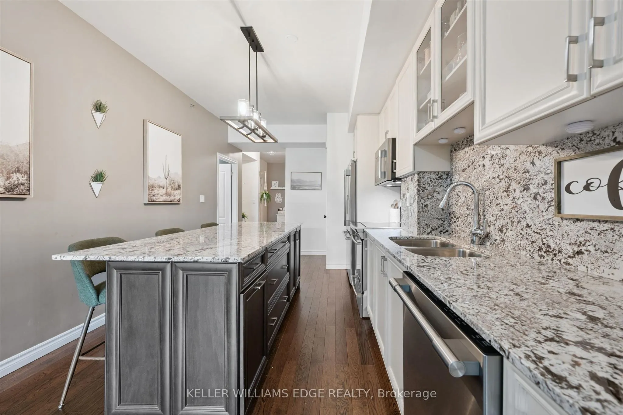 34 Plains Road E #208