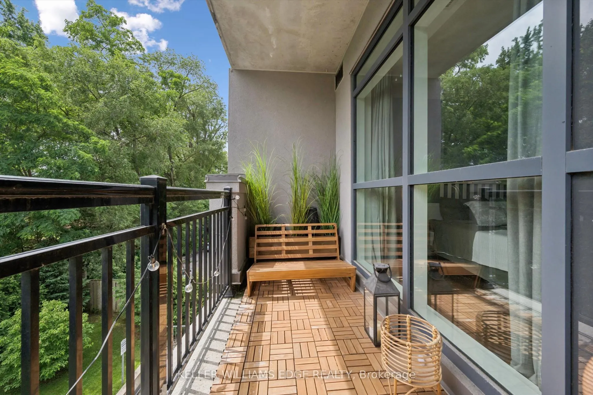 34 Plains Road E #208