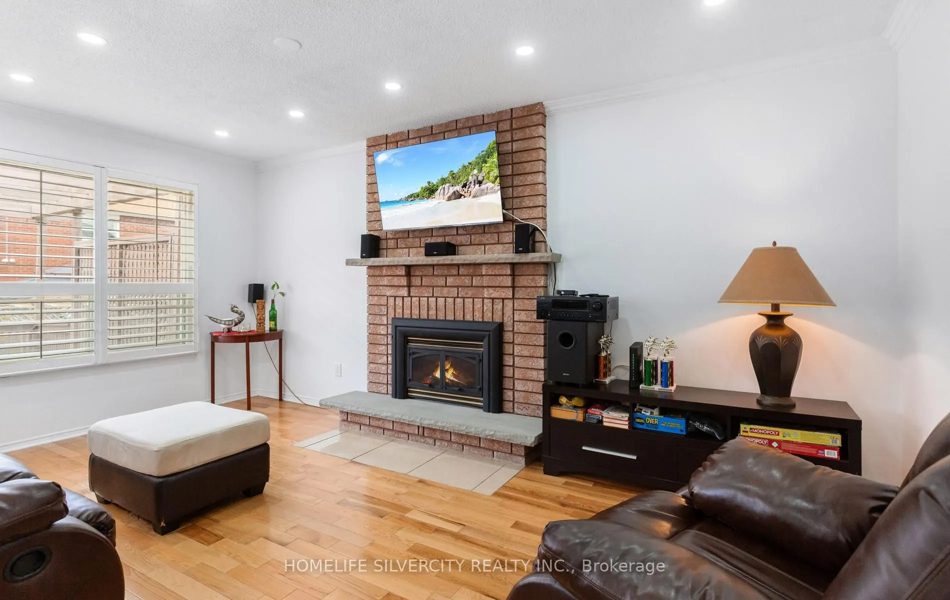 303 Hickory Circle