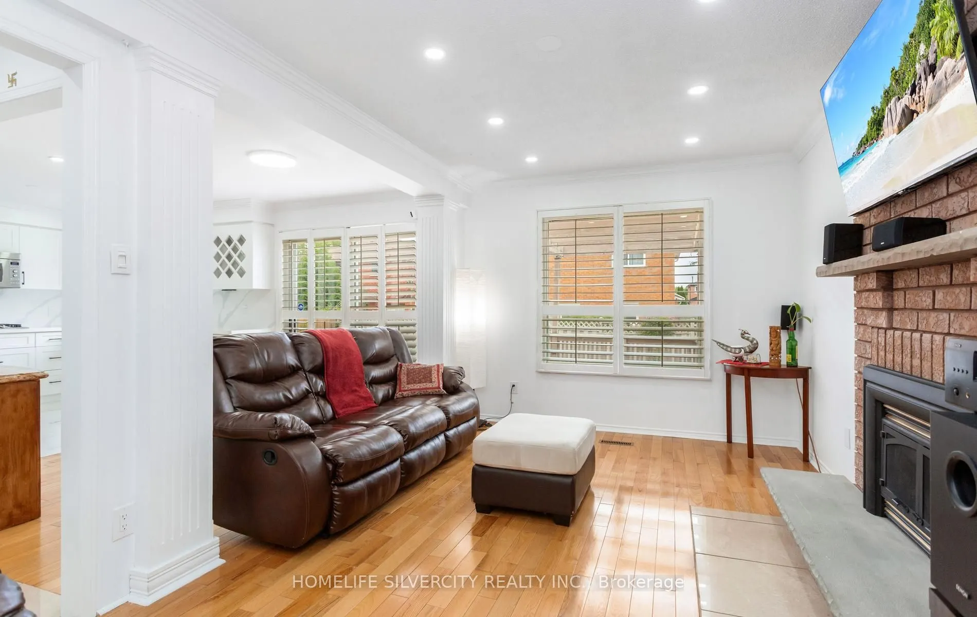 303 Hickory Circle
