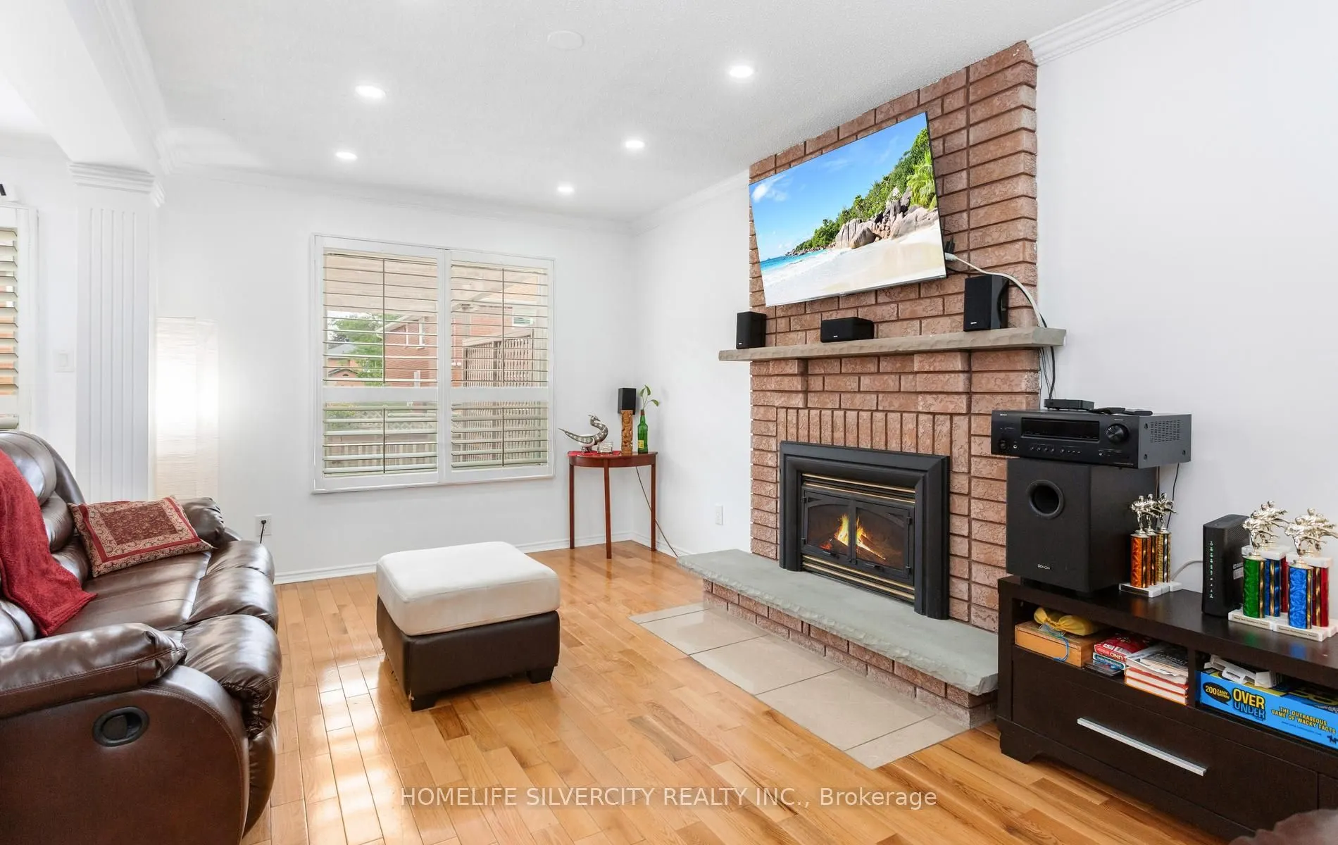 303 Hickory Circle