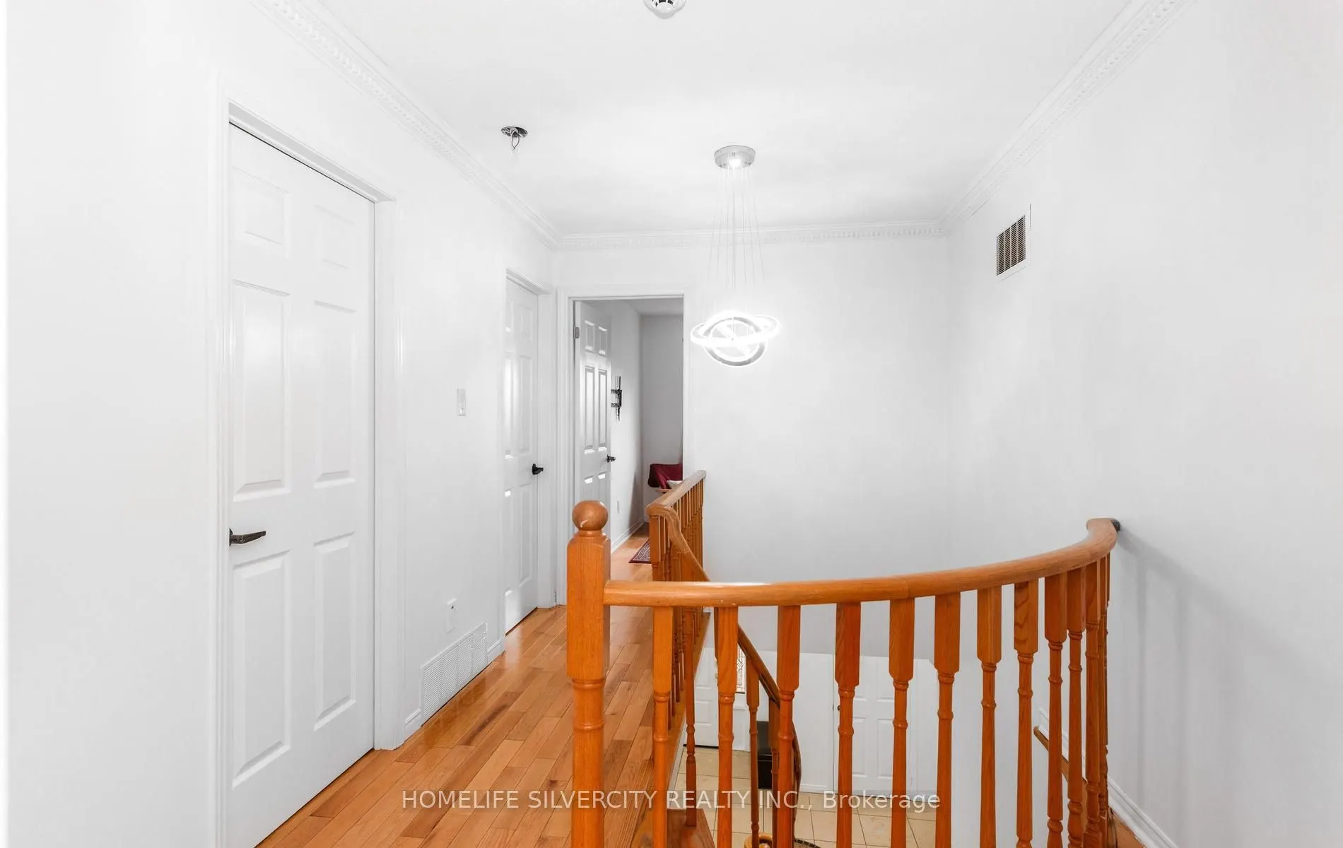 303 Hickory Circle
