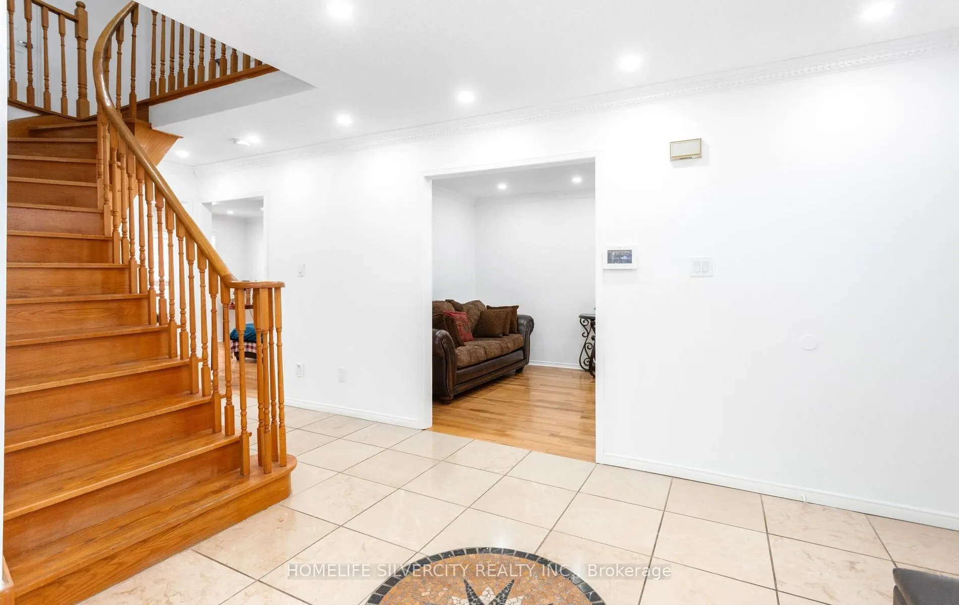 303 Hickory Circle