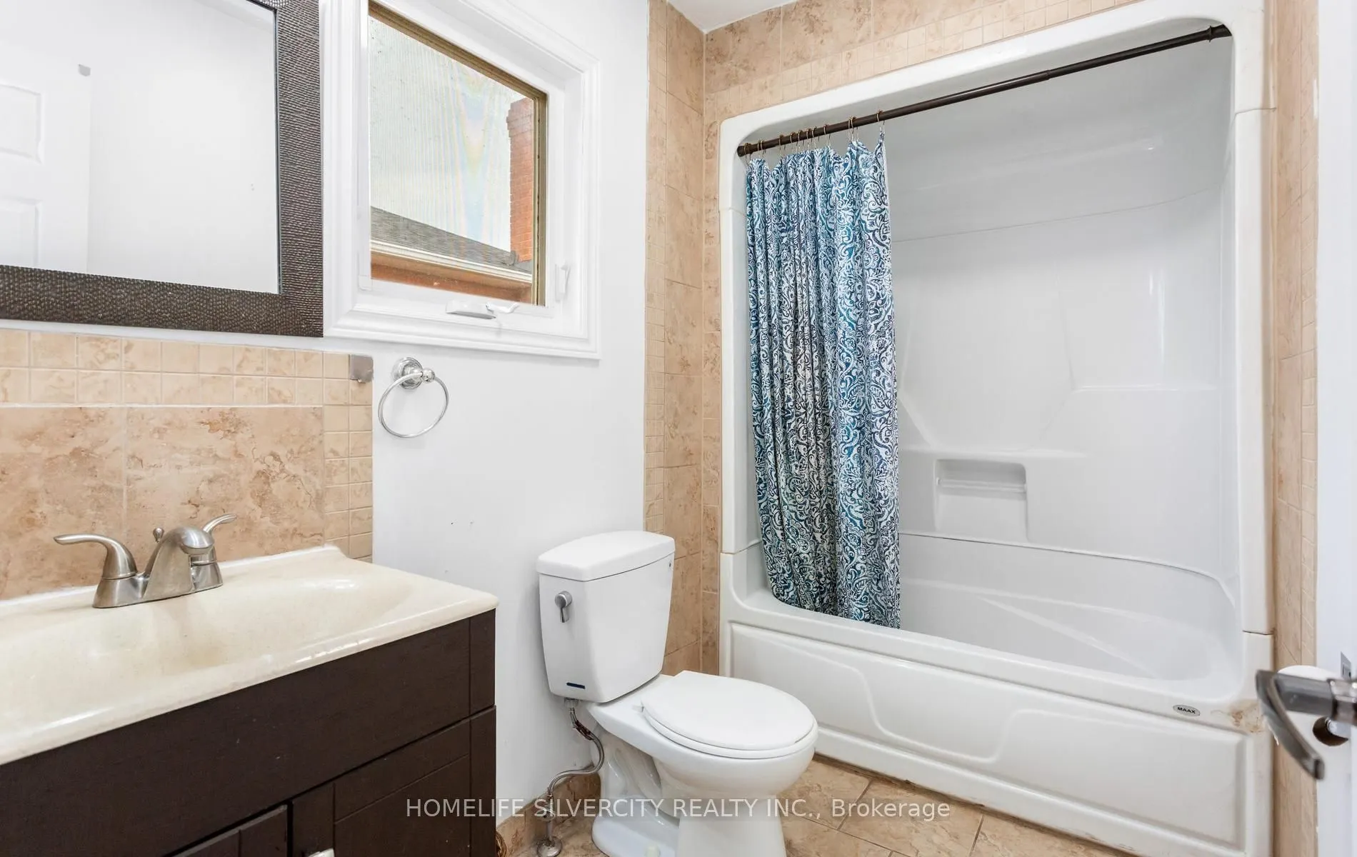 303 Hickory Circle
