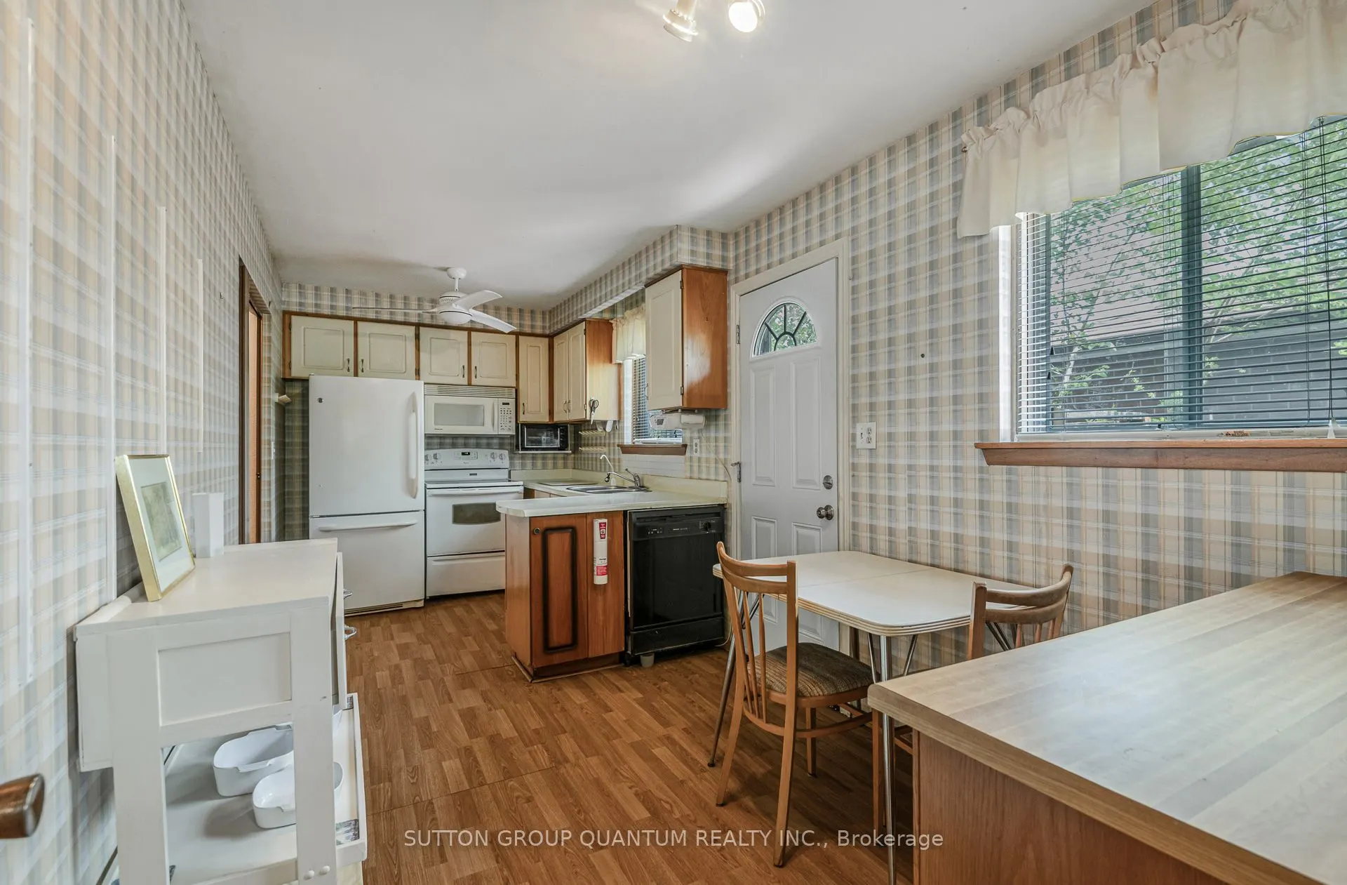 754 Eaglemount Crescent