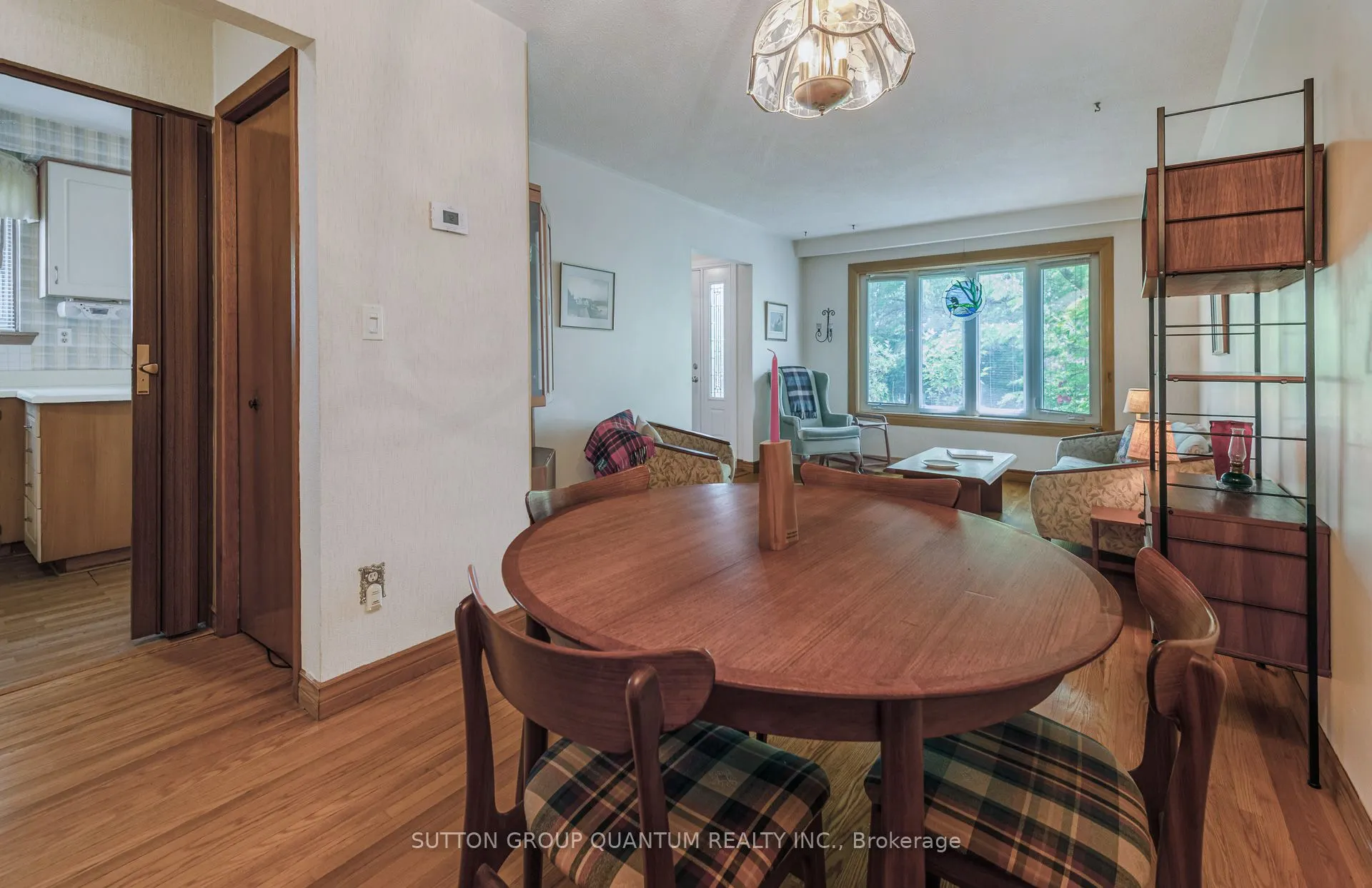 754 Eaglemount Crescent