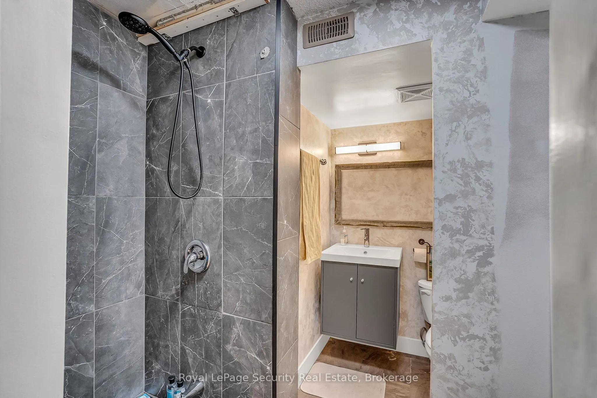 10 Martha Eaton Way #1207