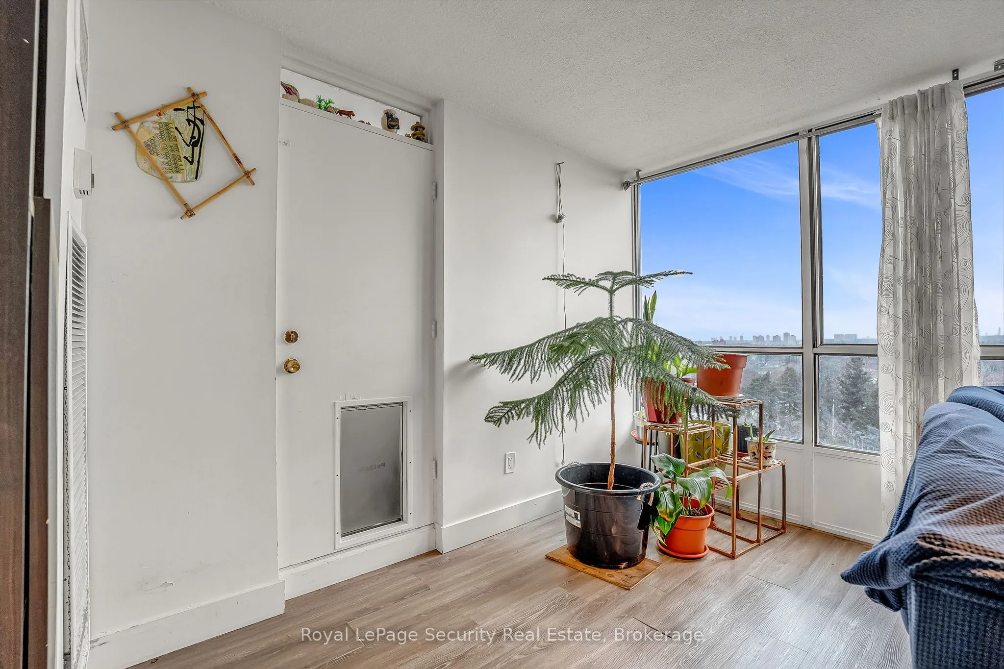 10 Martha Eaton Way #1207