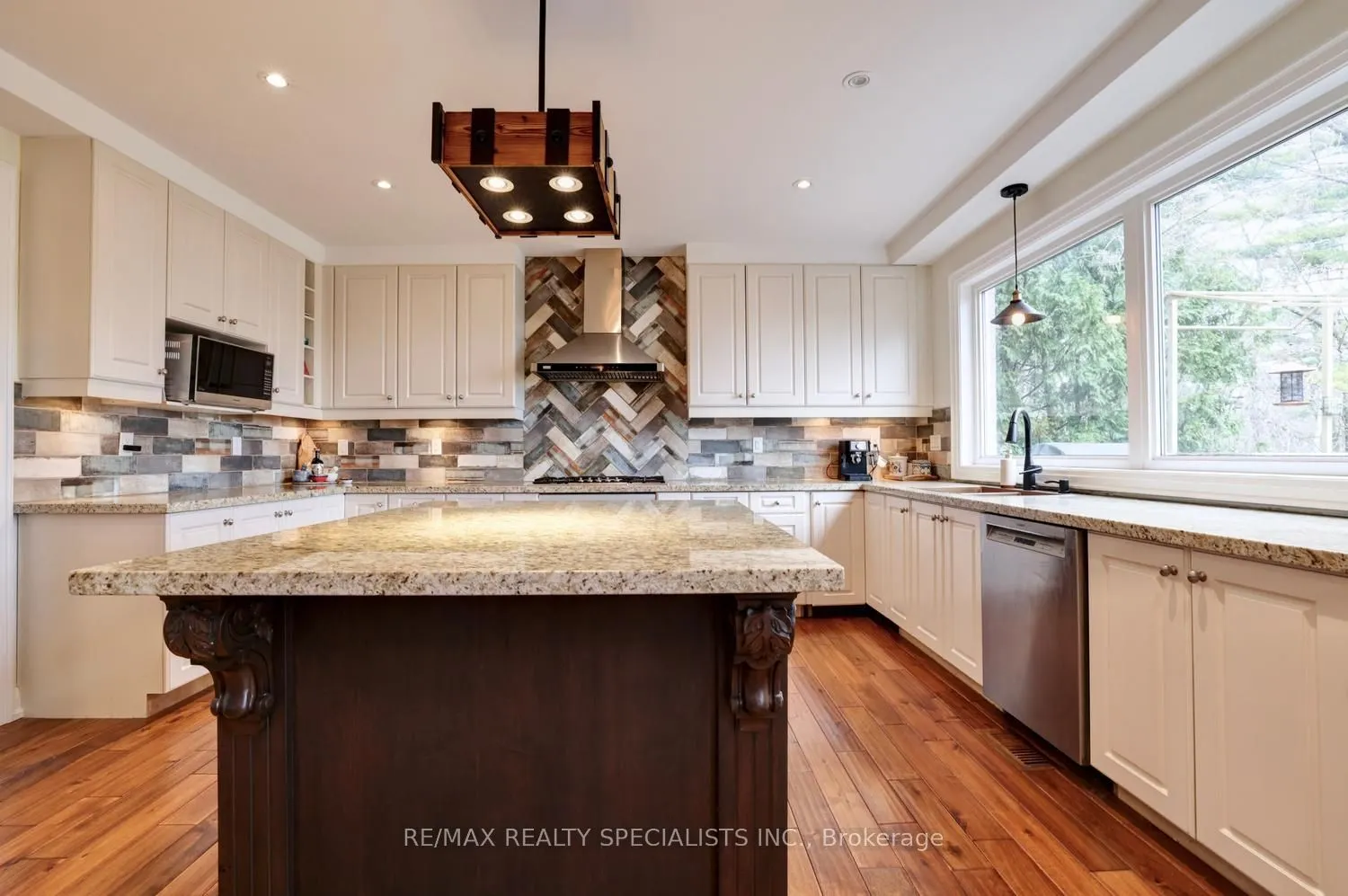 1301 Gatehouse Drive
