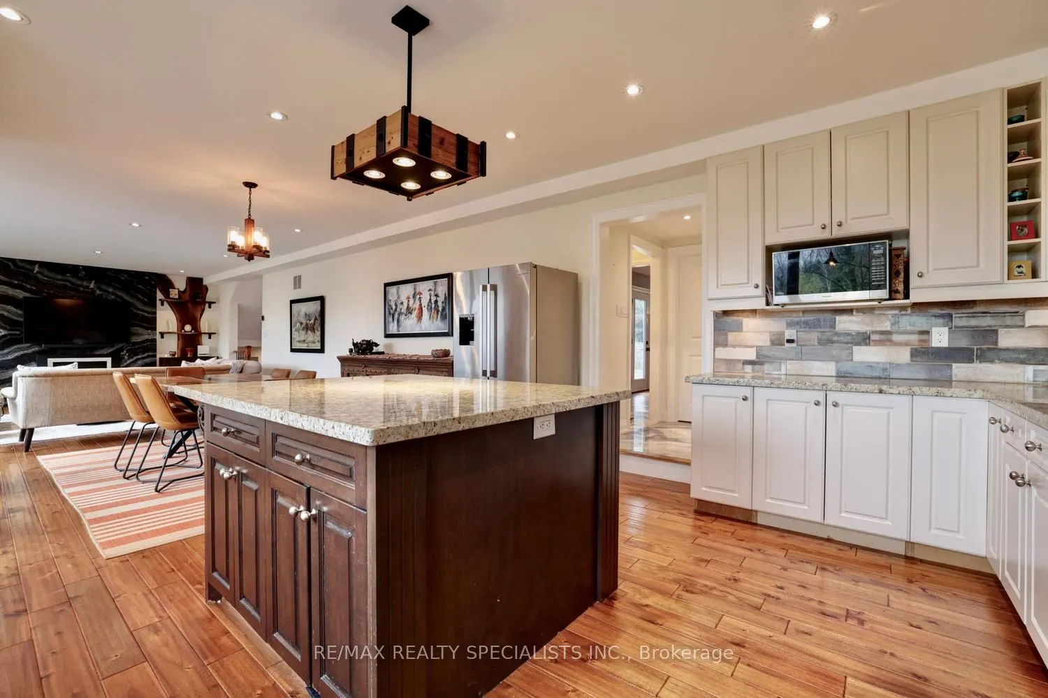1301 Gatehouse Drive