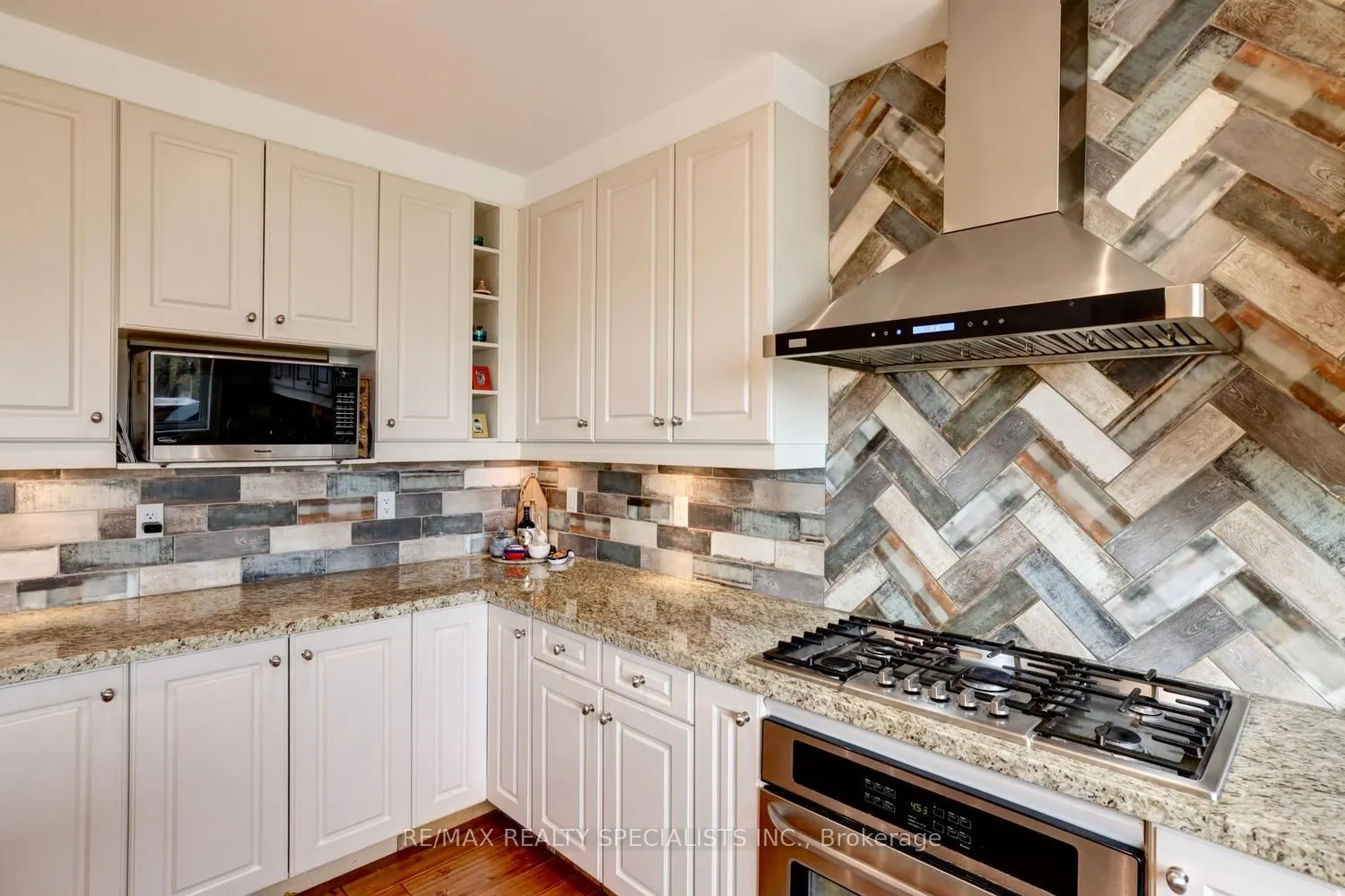 1301 Gatehouse Drive