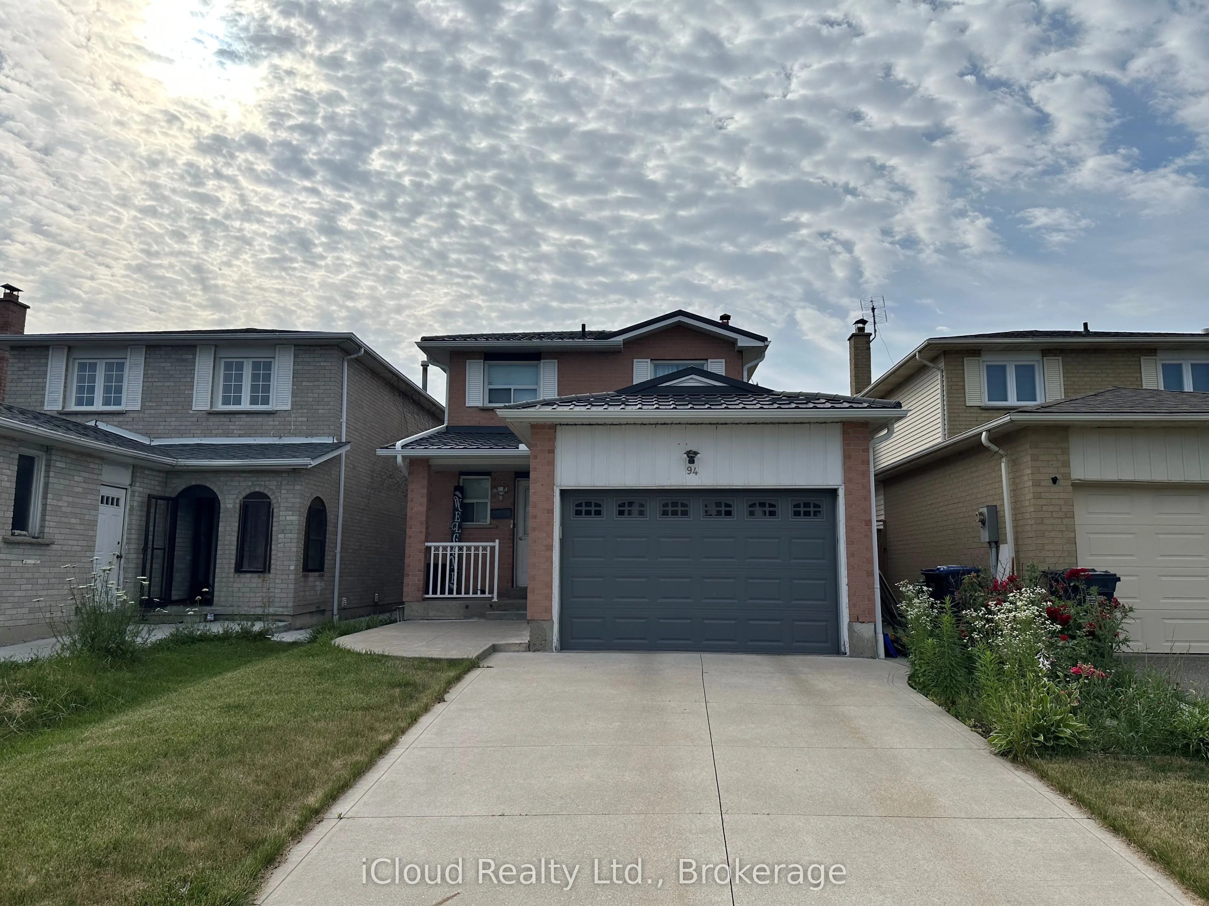 94 Newbridge Crescent