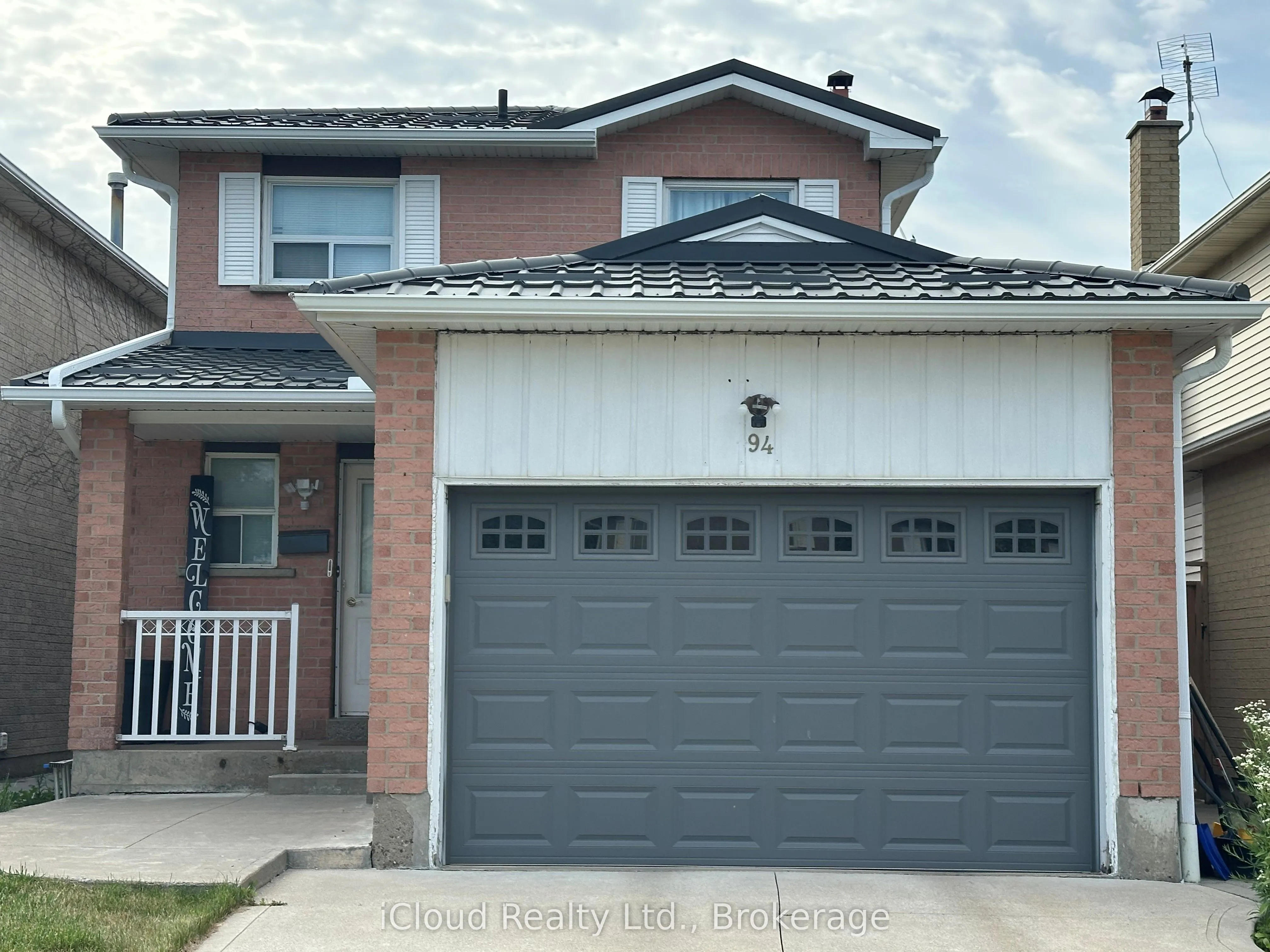 94 Newbridge Crescent