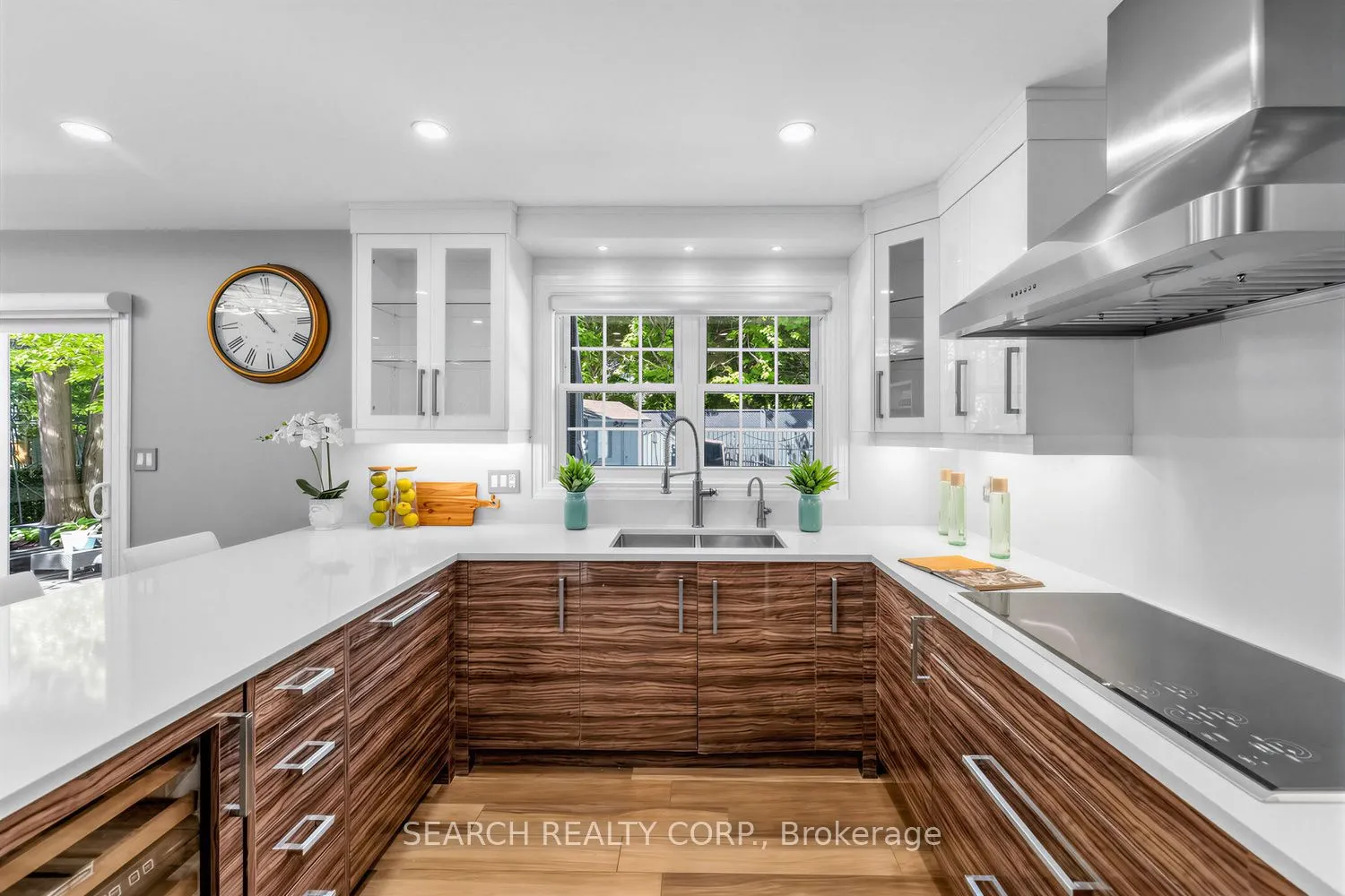 1421 Watersedge Road