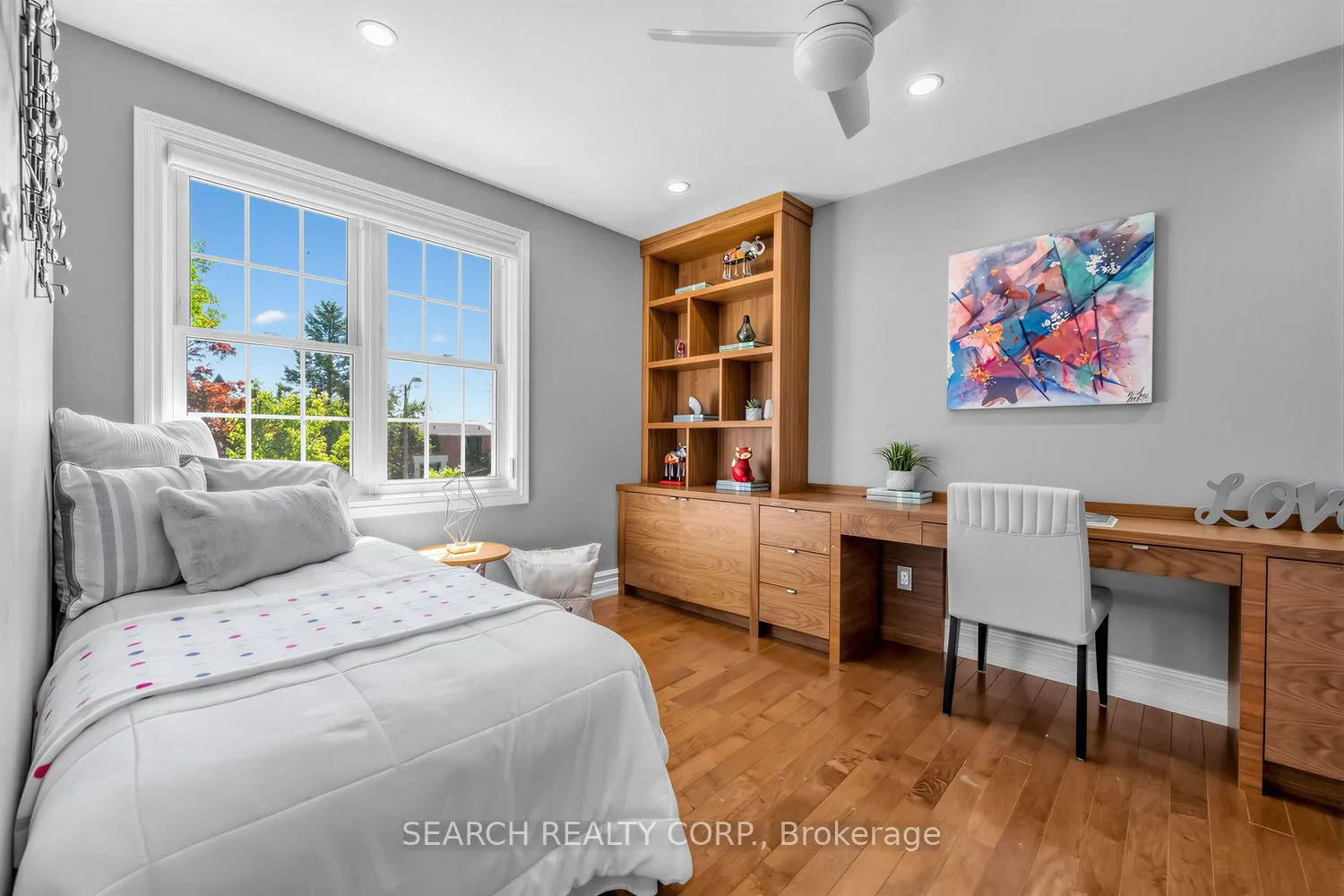 1421 Watersedge Road