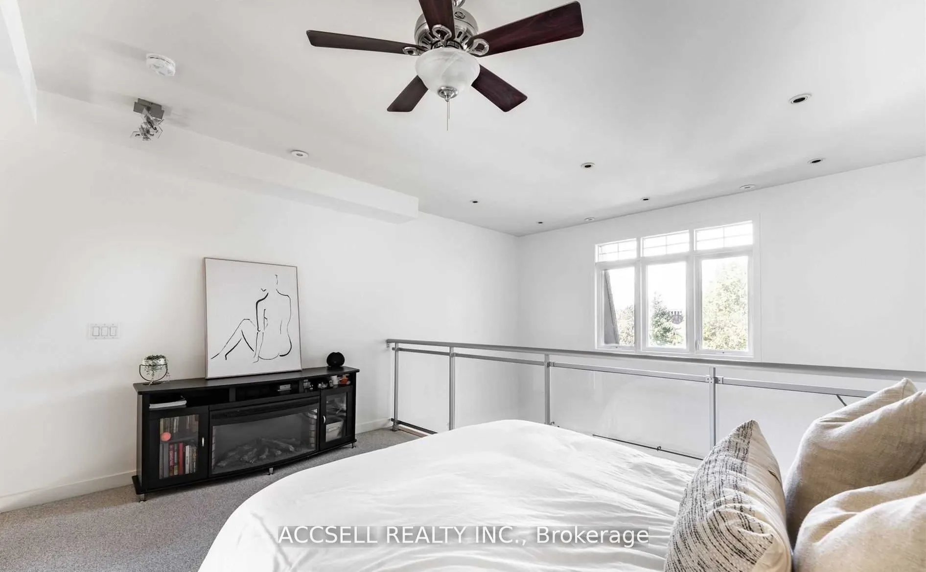 3400 Lake Shore Boulevard W #229