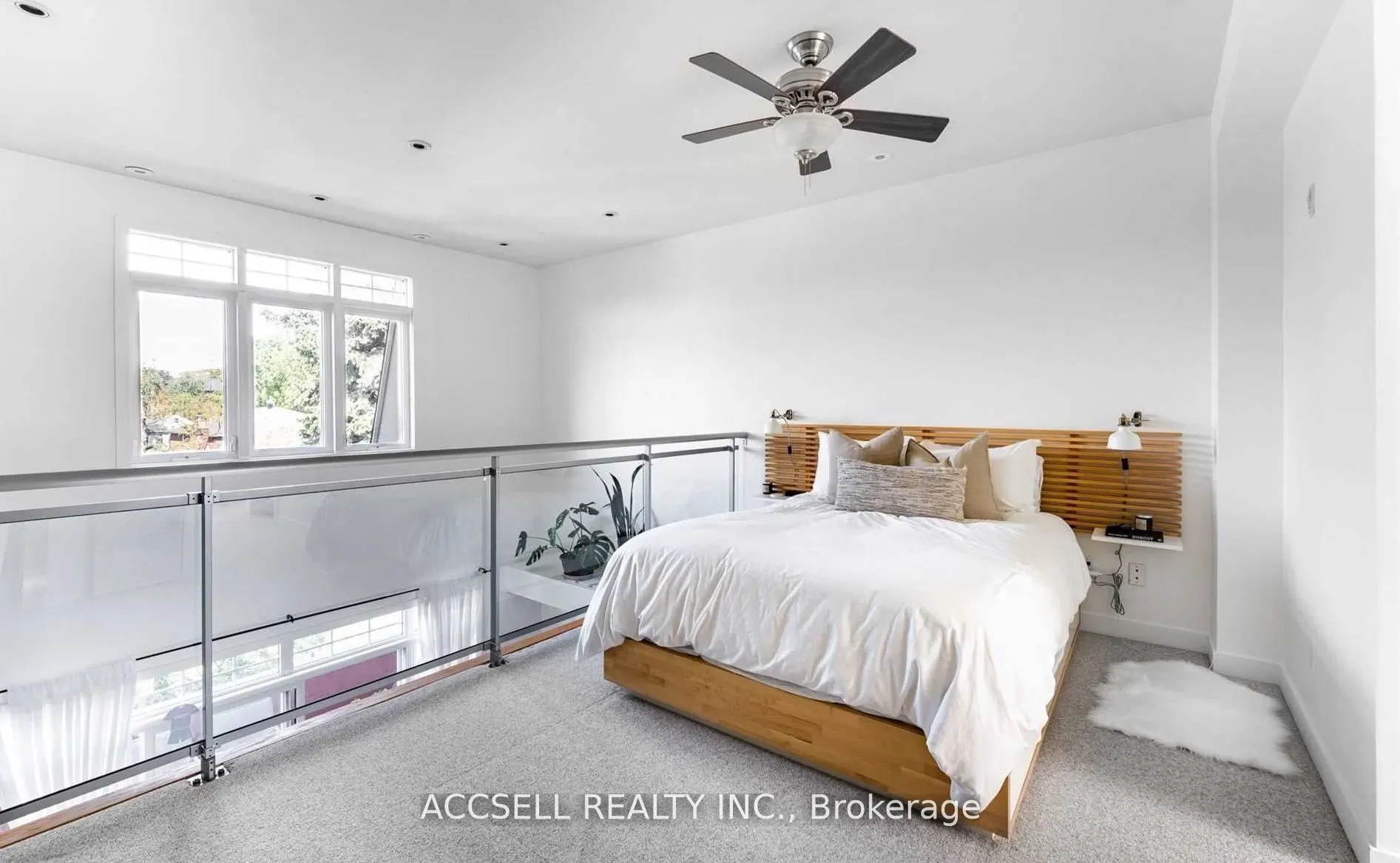 3400 Lake Shore Boulevard W #229