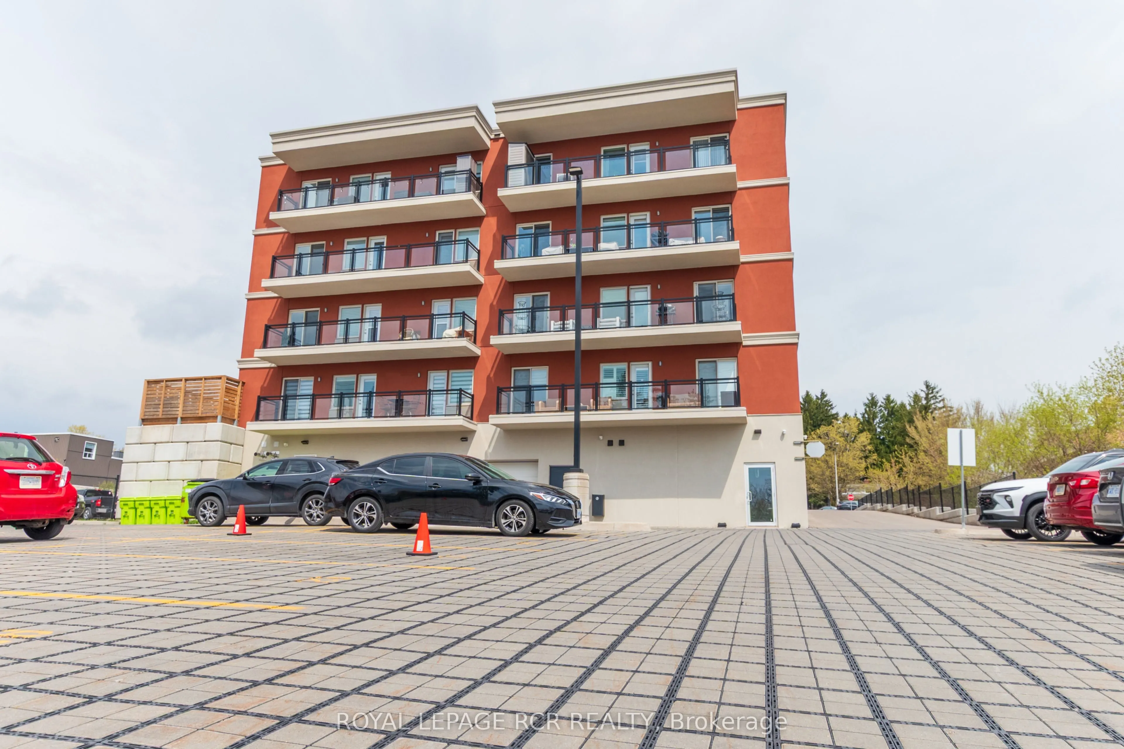 310 Broadway Avenue #309