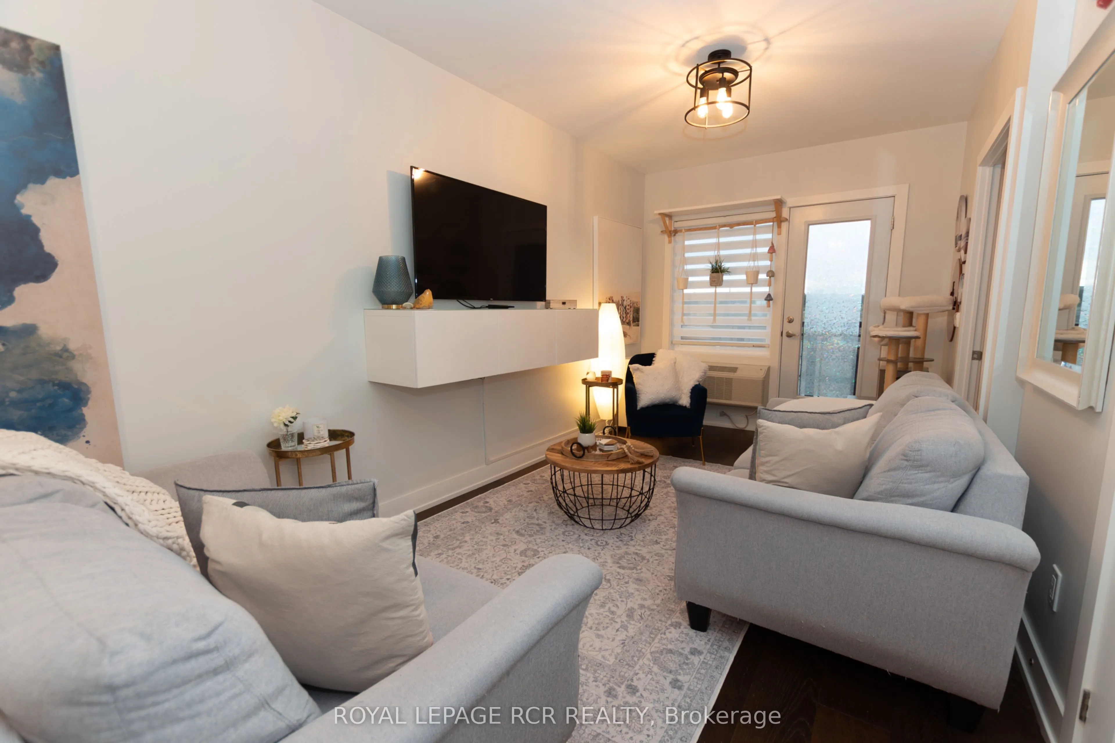 310 Broadway Avenue #309