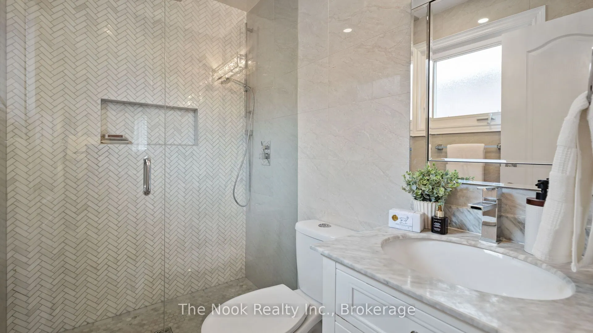 938 Wetherby Lane