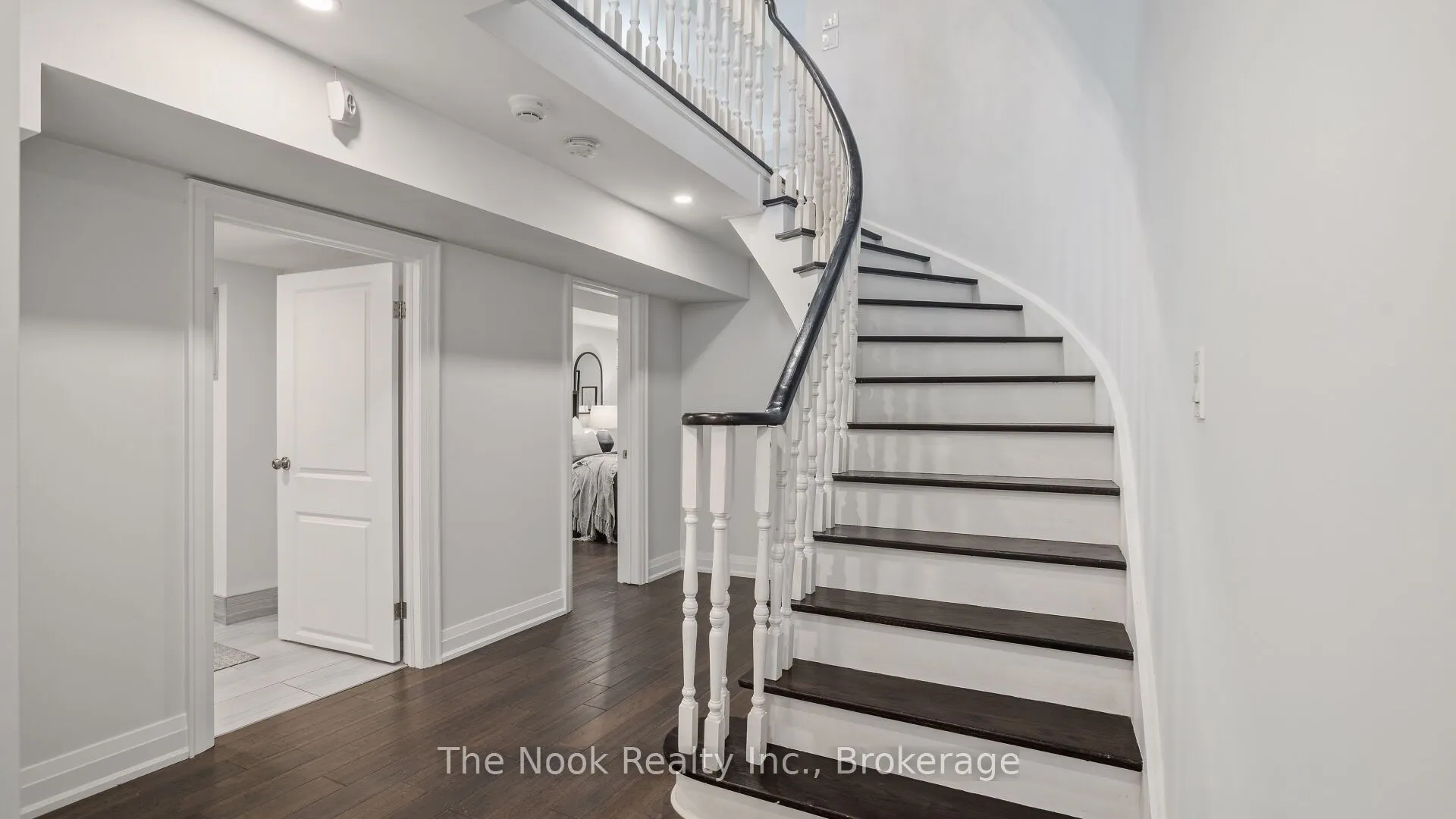 938 Wetherby Lane