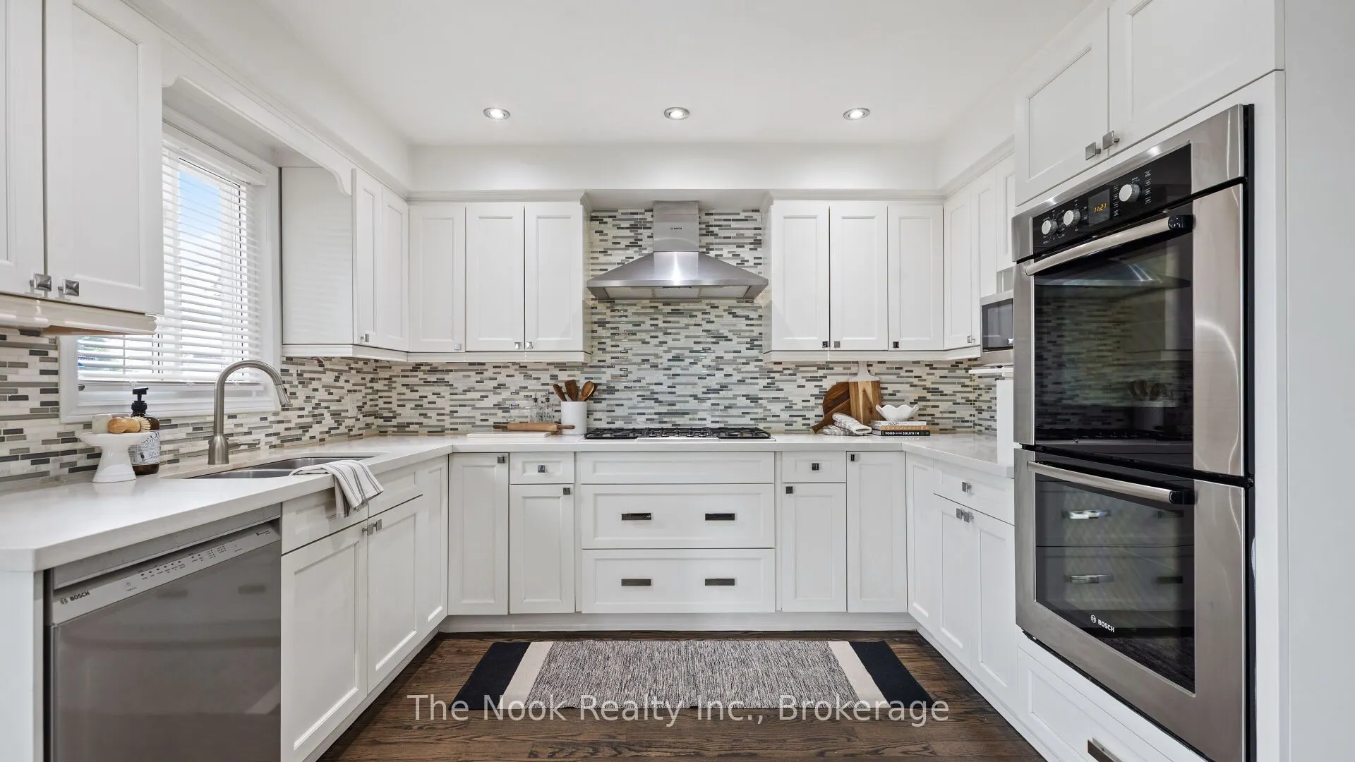 938 Wetherby Lane