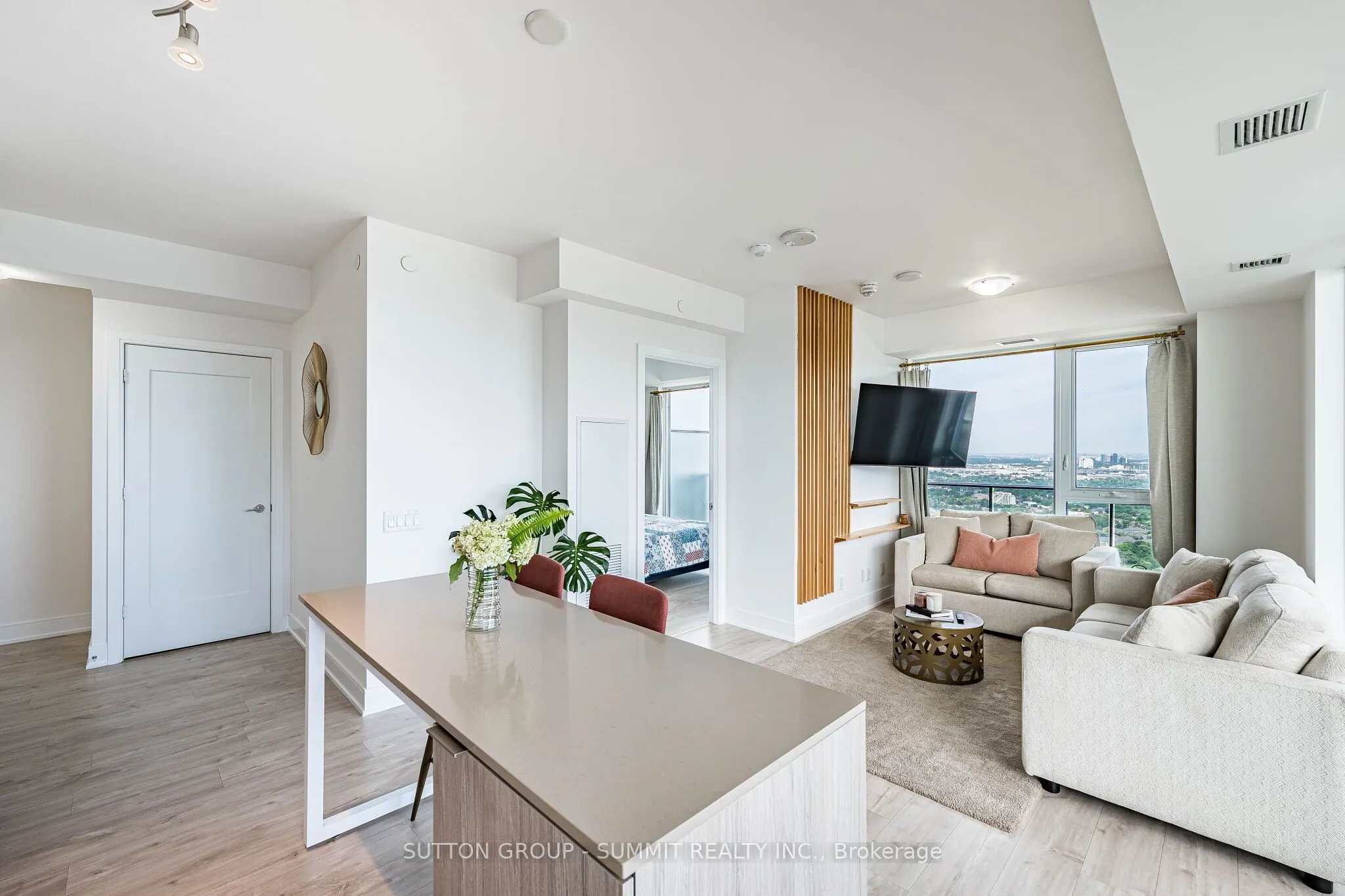70 Annie Craig Drive #5102