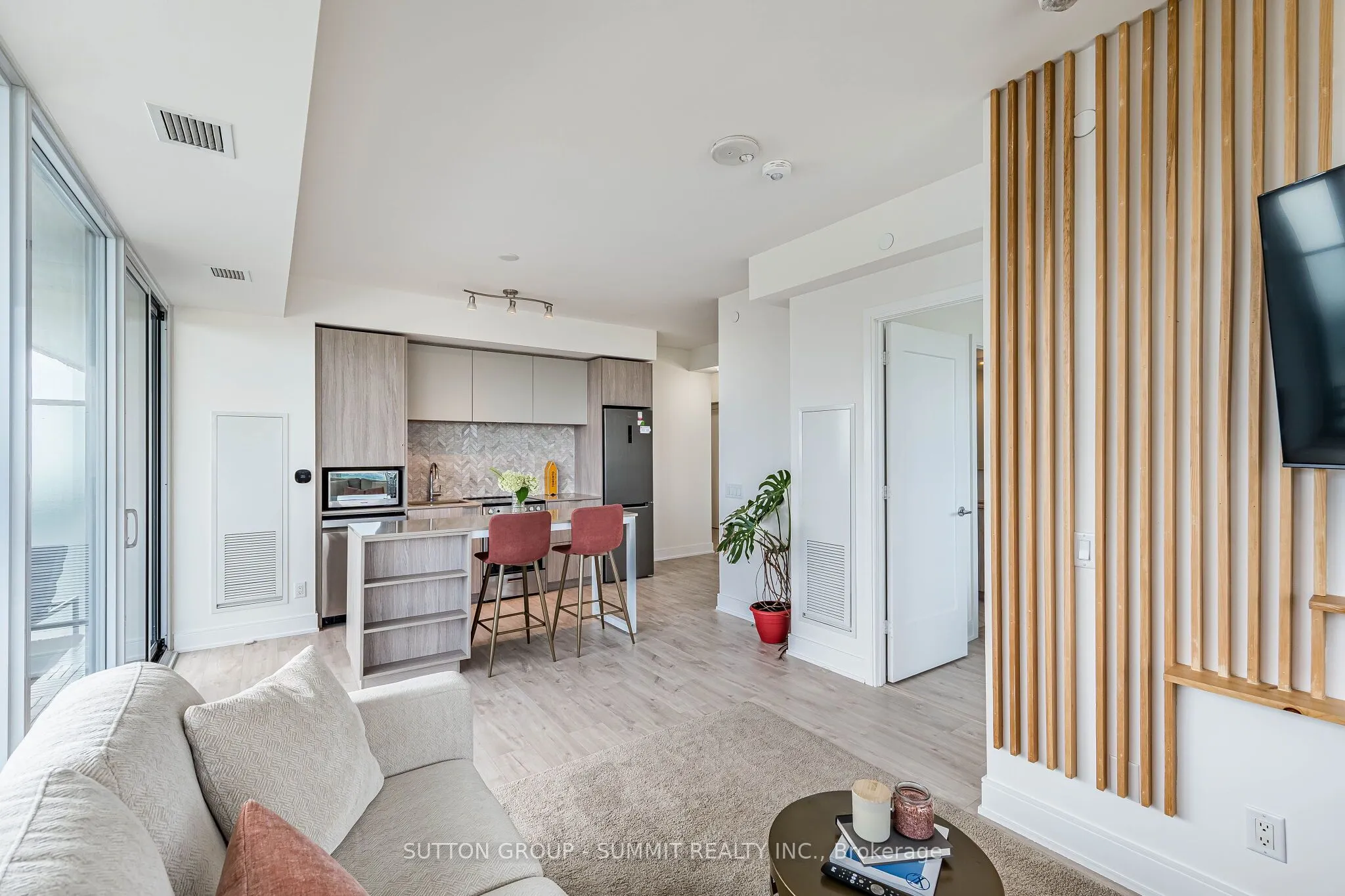 70 Annie Craig Drive #5102
