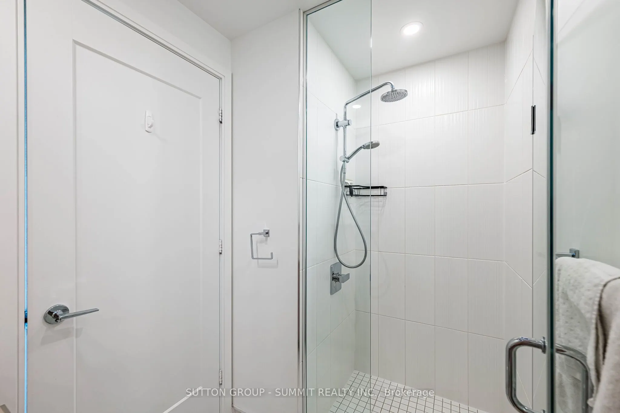 70 Annie Craig Drive #5102