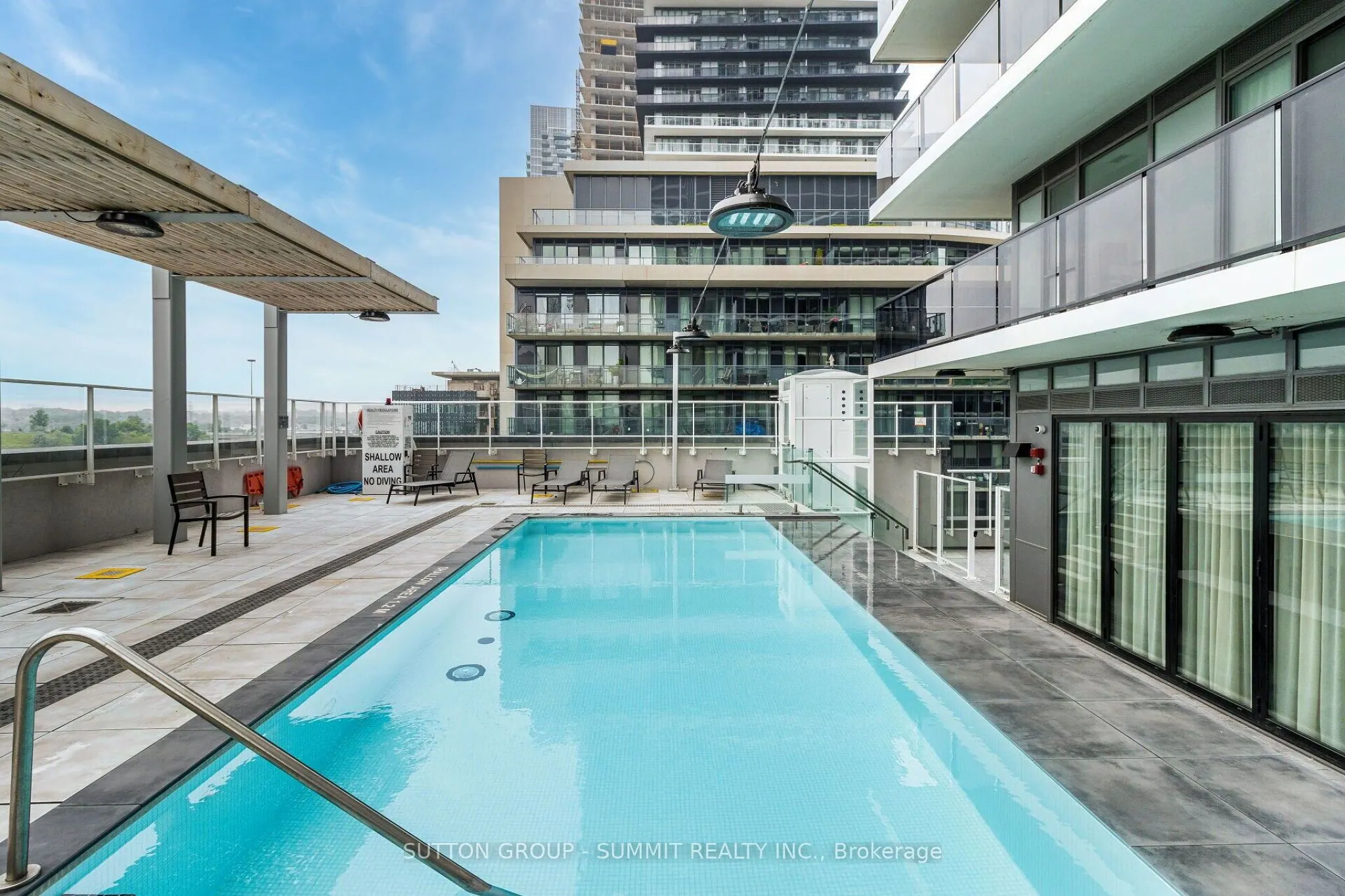 70 Annie Craig Drive #5102