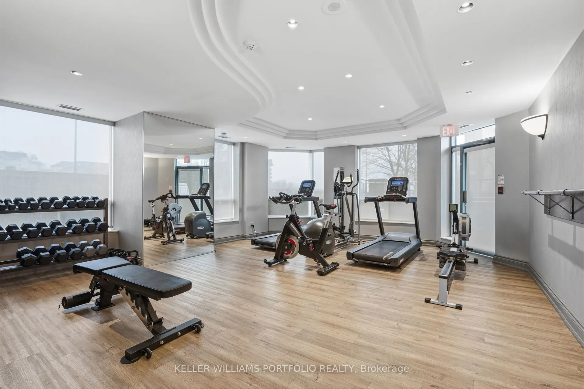 190 Manitoba Street #802