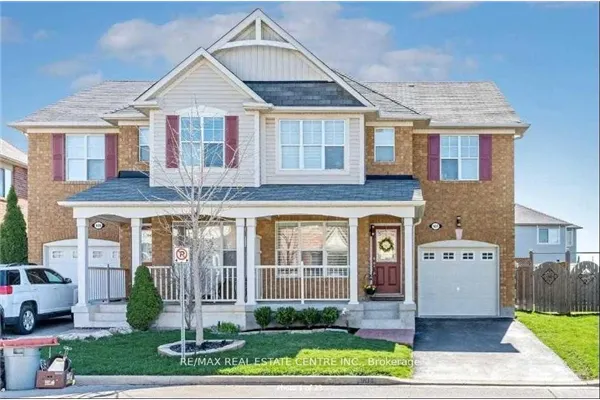 904 Zelinsky Crescent
