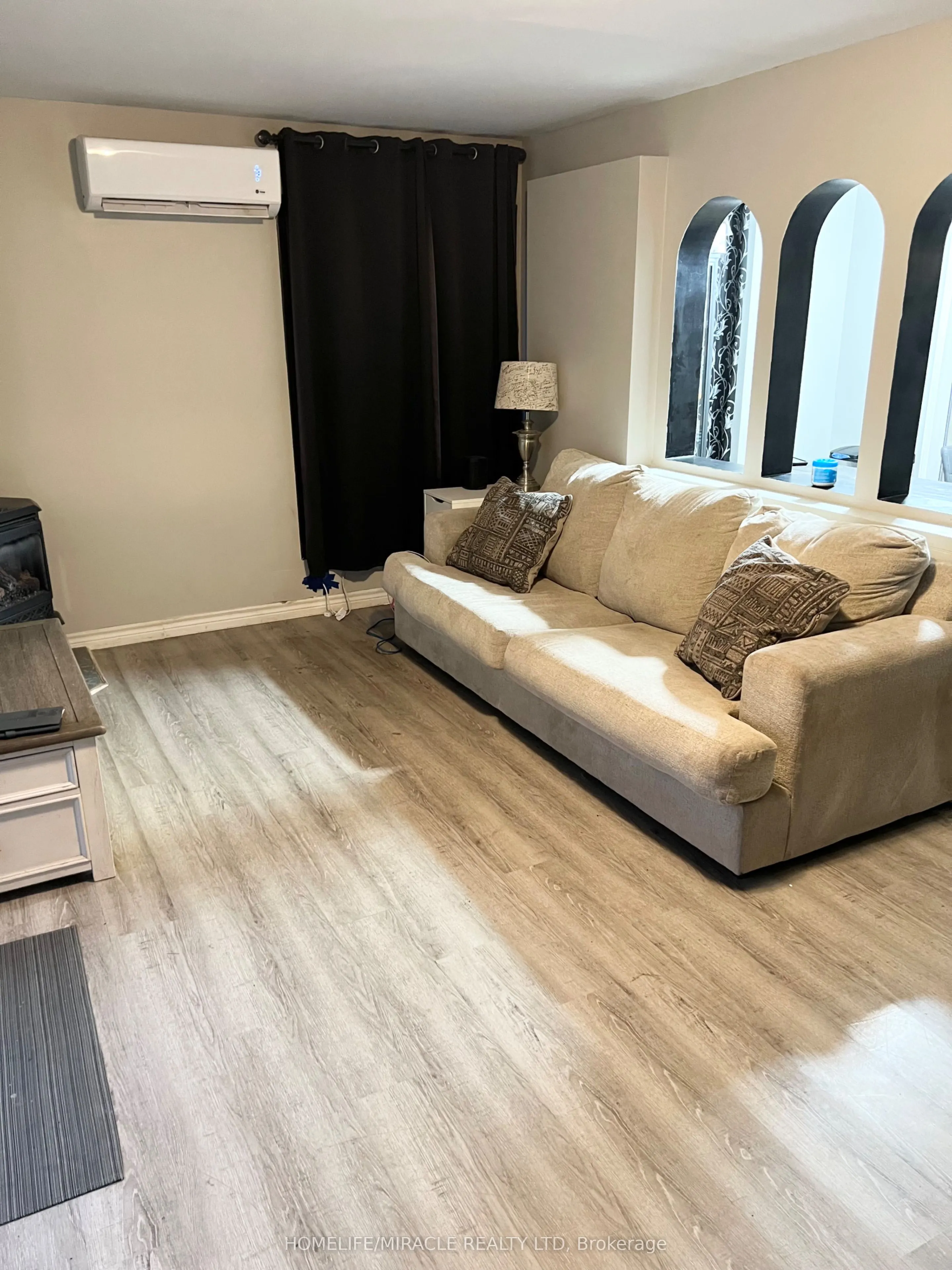 5 Glencairn Square