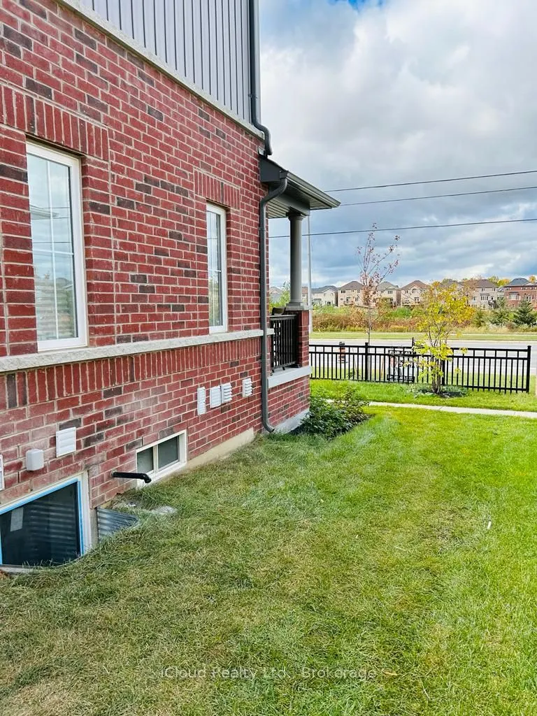 35 Brixham Lane #BASEMENT UNIT