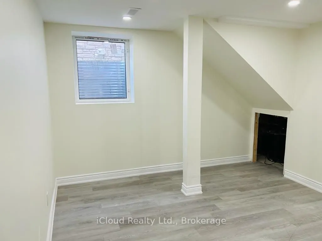 35 Brixham Lane #BASEMENT UNIT