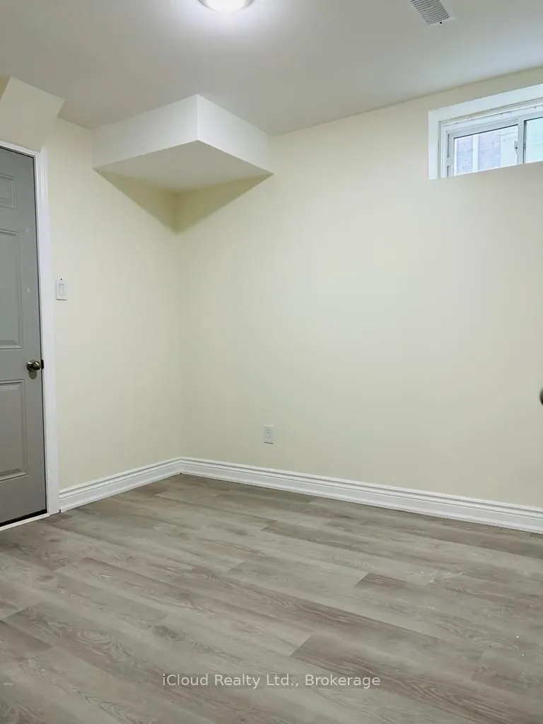35 Brixham Lane #BASEMENT UNIT