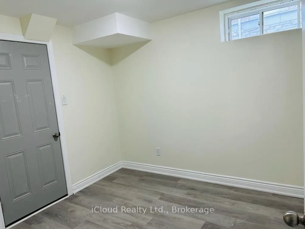 35 Brixham Lane #BASEMENT UNIT