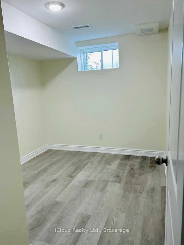 35 Brixham Lane #BASEMENT UNIT