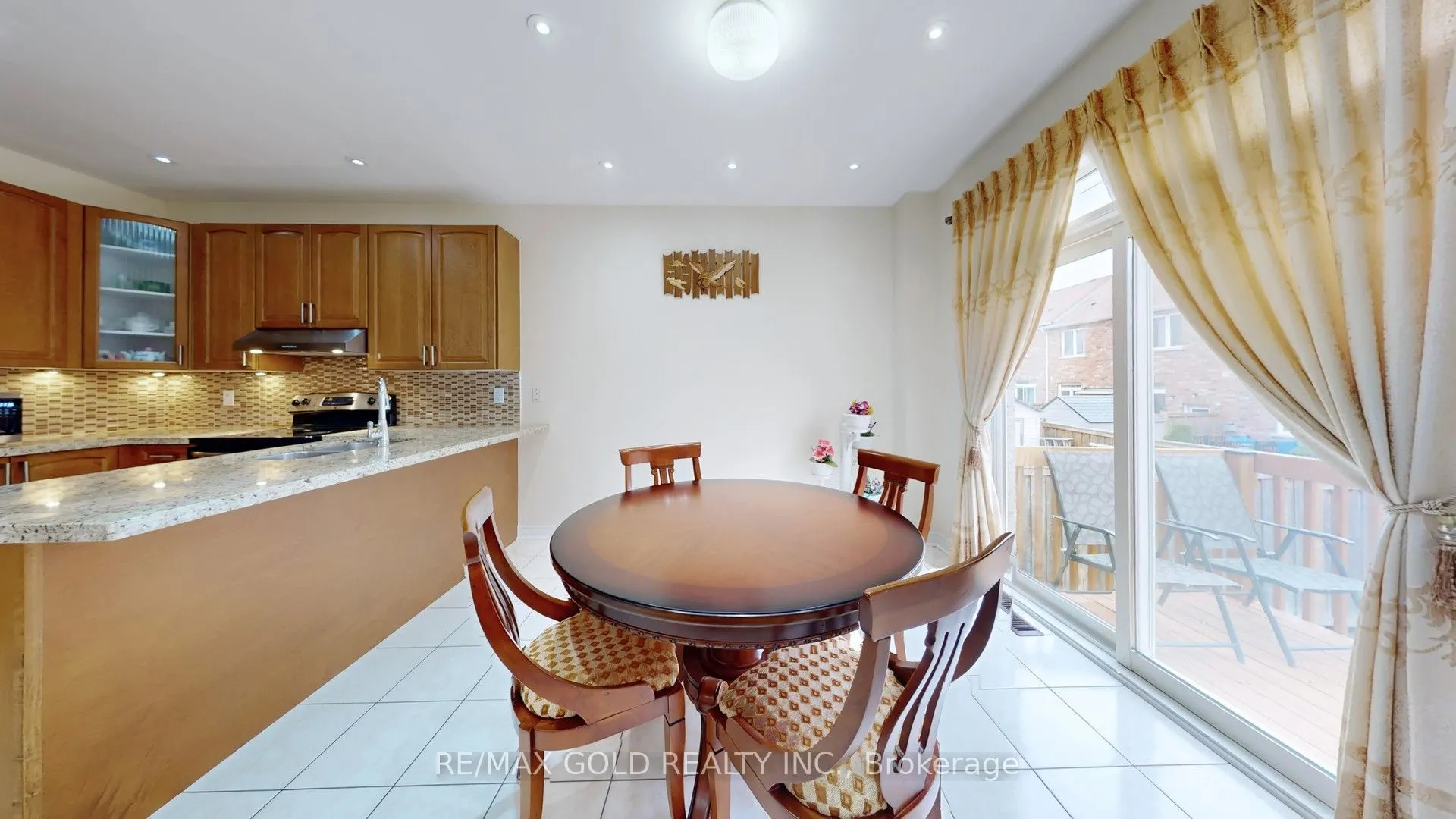18 Kawana Road